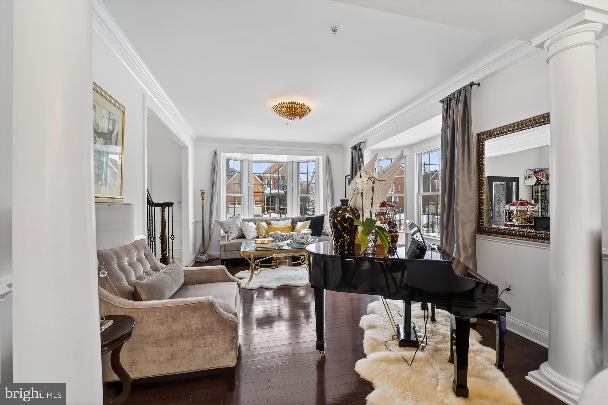 MARLBORO RIDGE HUNT - Residential