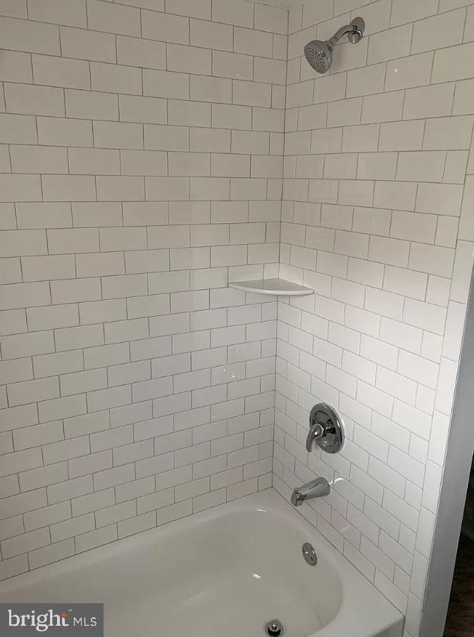 OLDE RICHMOND - Residential Lease