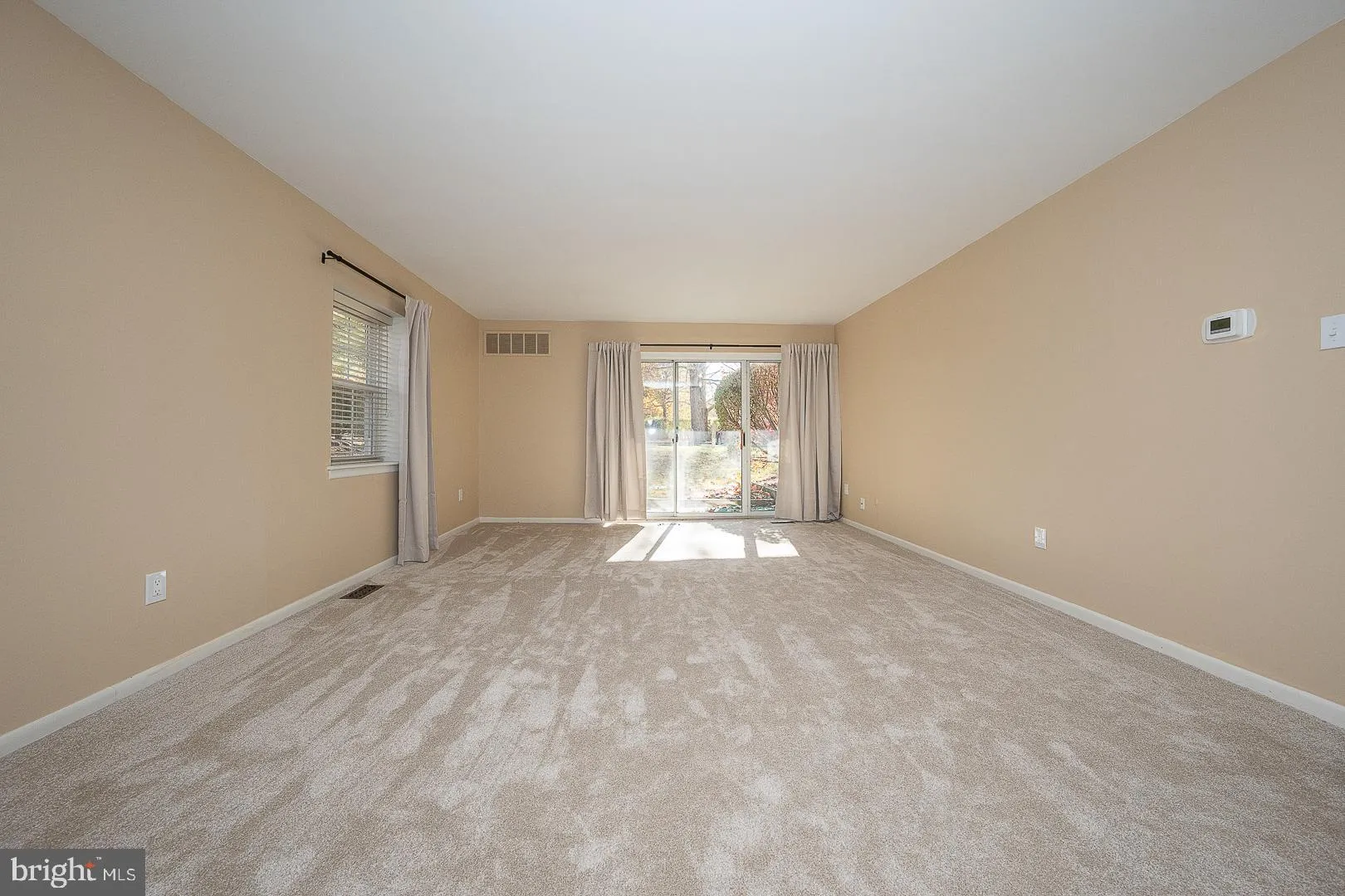 Wayne, Pennsylvania 19087, United States, 1 Bedroom Bedrooms, ,1 BathroomBathrooms,Residential,Pending,31034