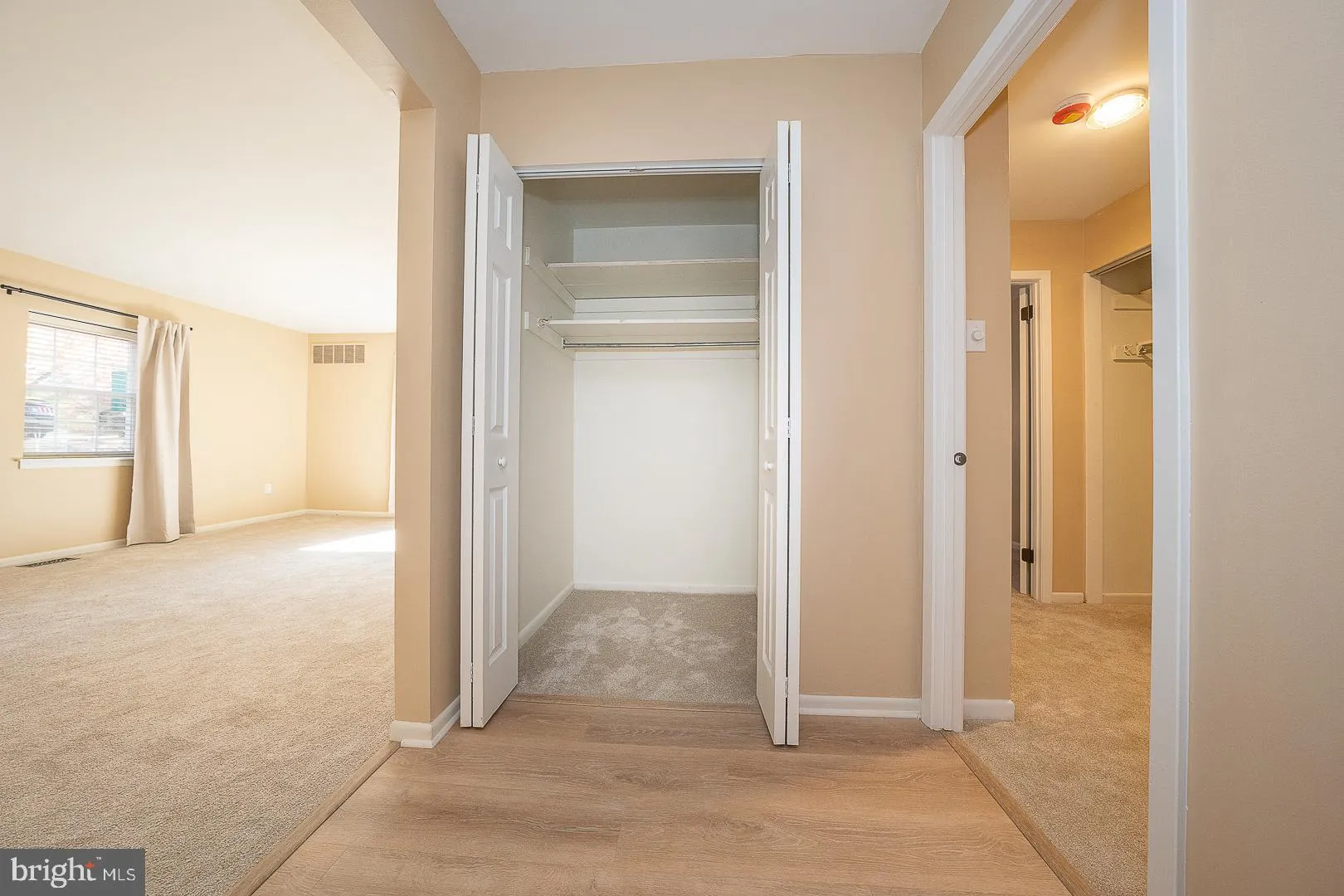 Wayne, Pennsylvania 19087, United States, 1 Bedroom Bedrooms, ,1 BathroomBathrooms,Residential,Pending,31034