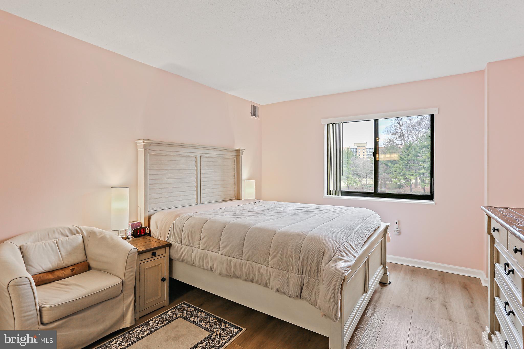 GREENS AT LEISURE WORLD - Residential