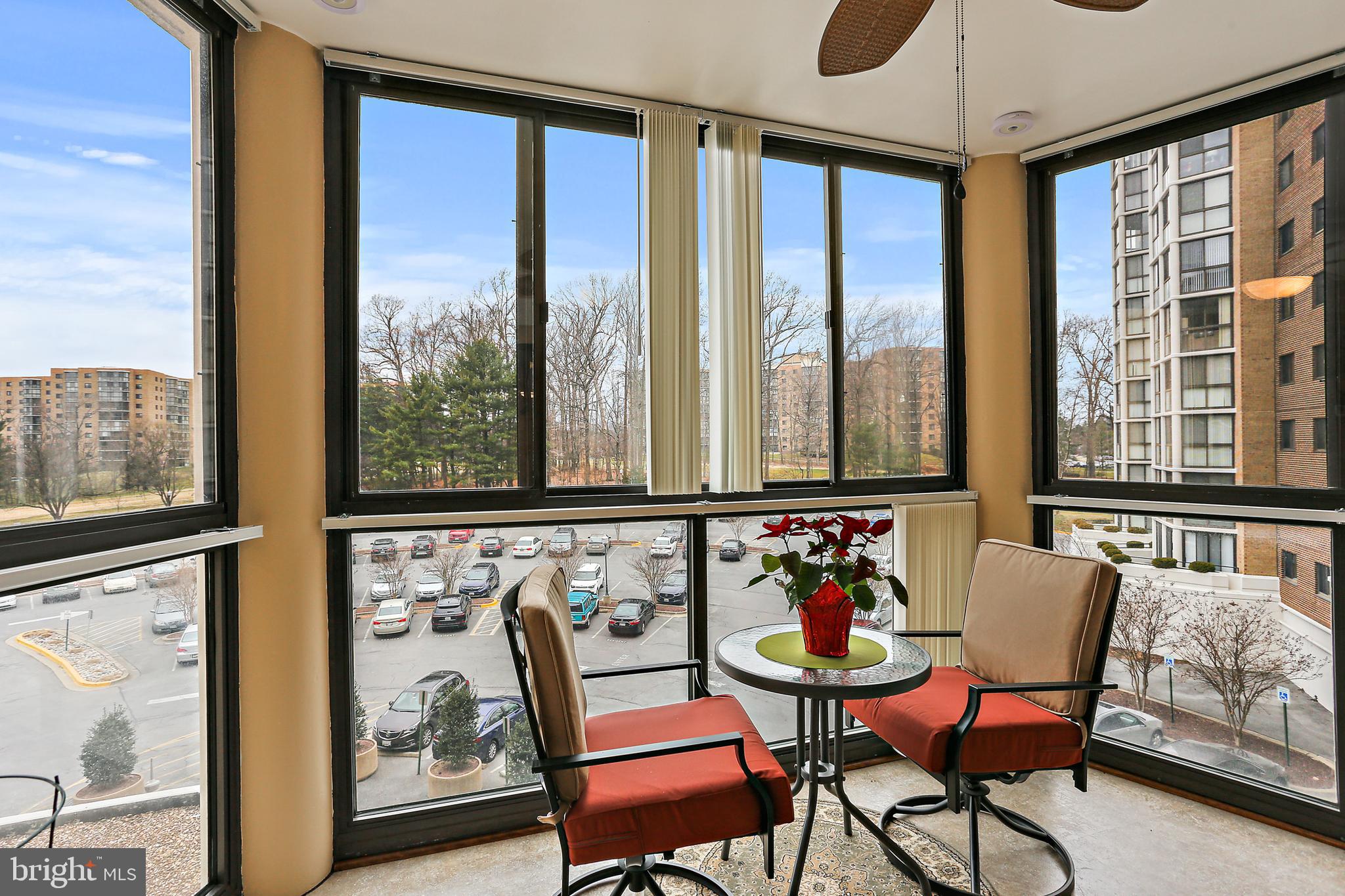 GREENS AT LEISURE WORLD - Residential