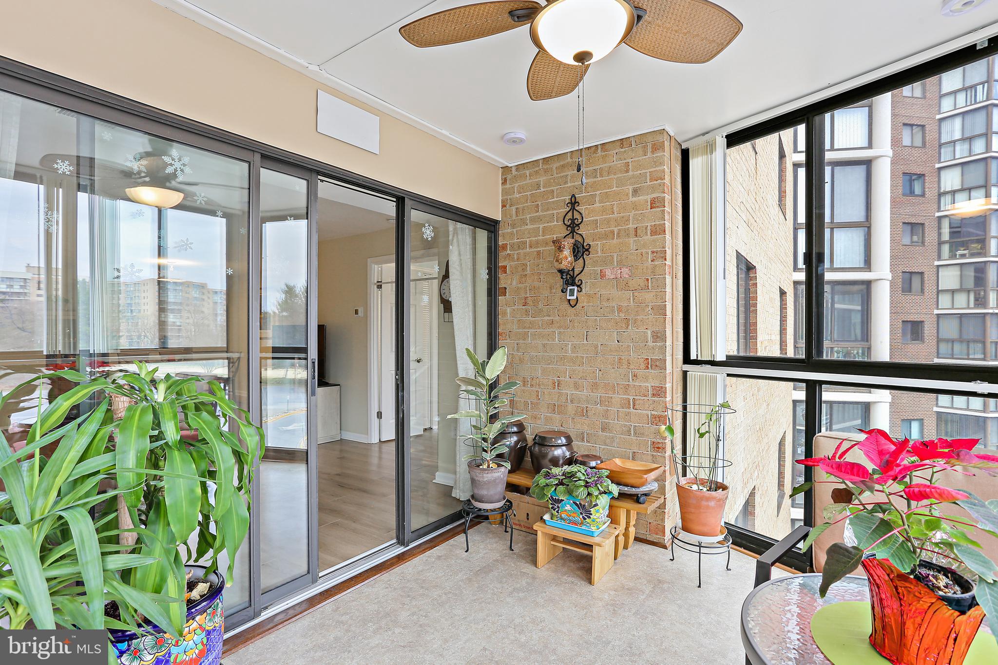 GREENS AT LEISURE WORLD - Residential