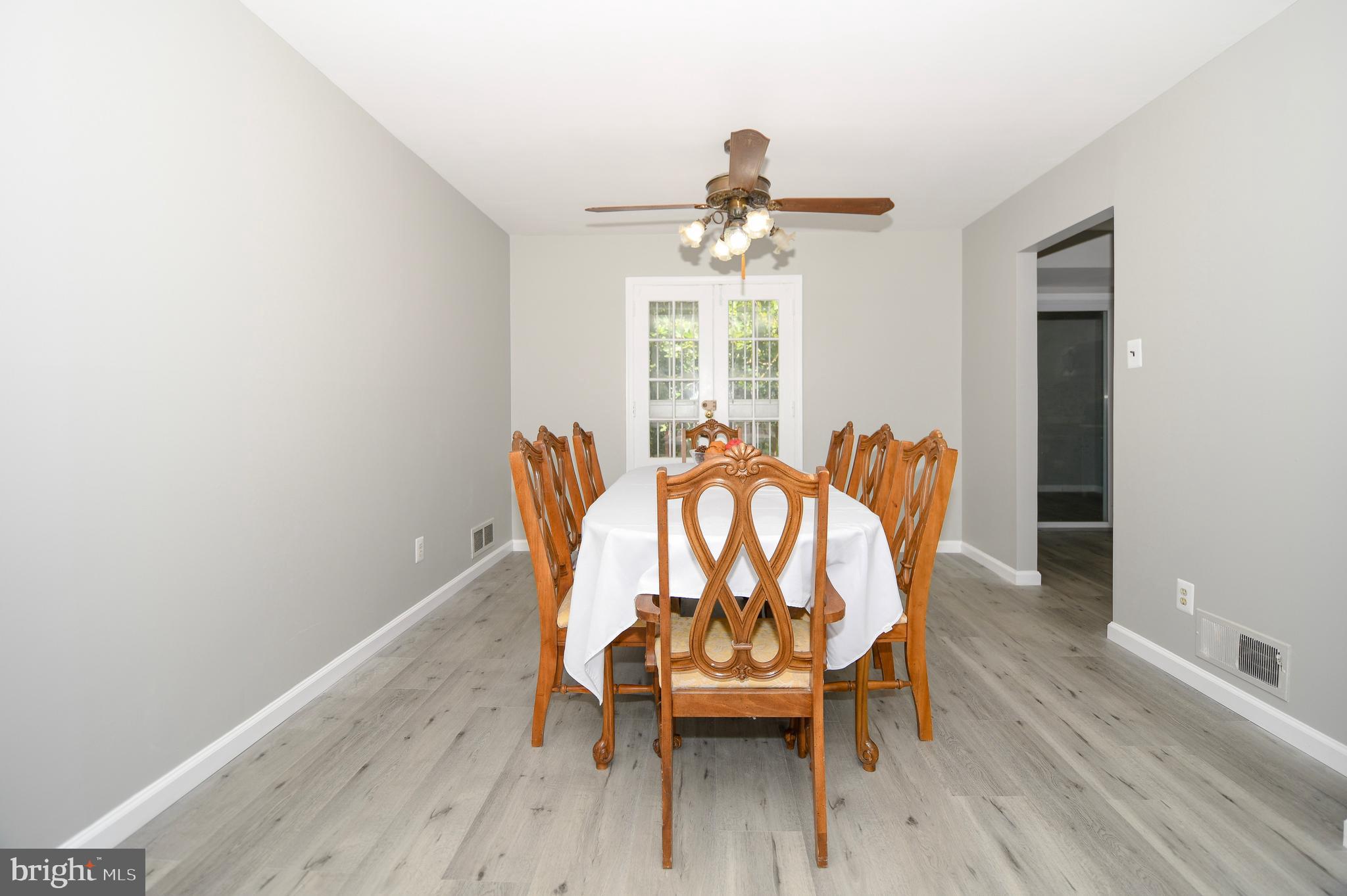 GLENVIEW - Residential
