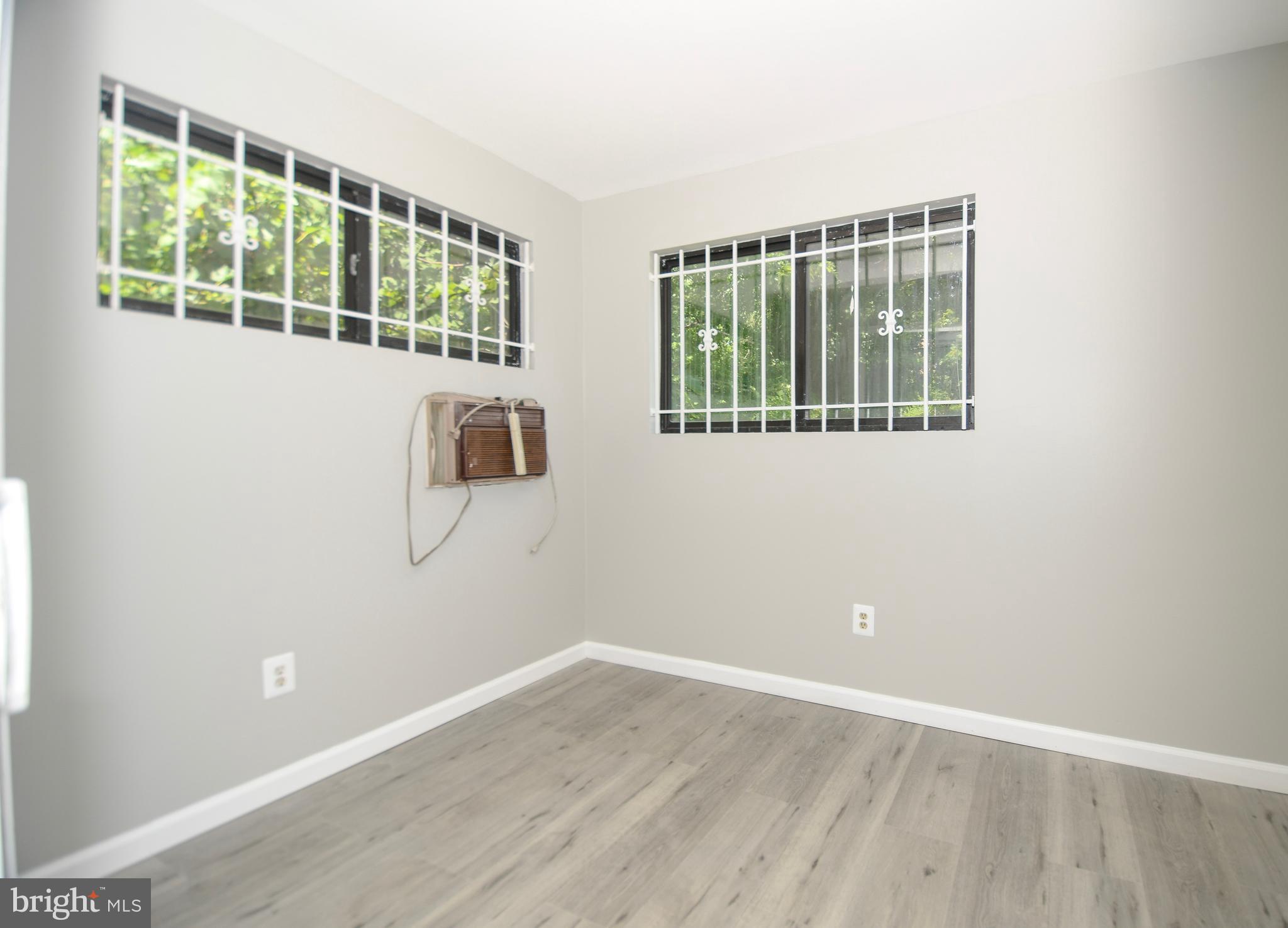 GLENVIEW - Residential