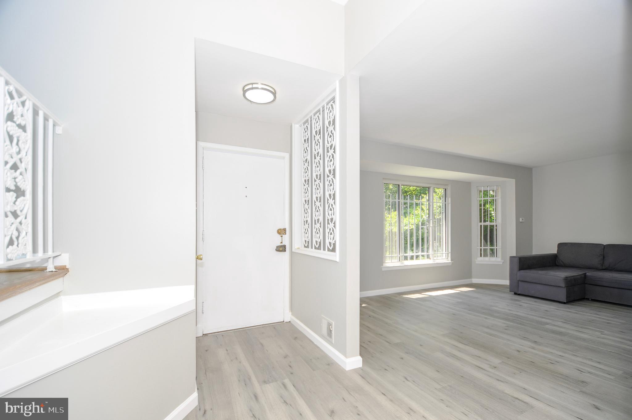 GLENVIEW - Residential
