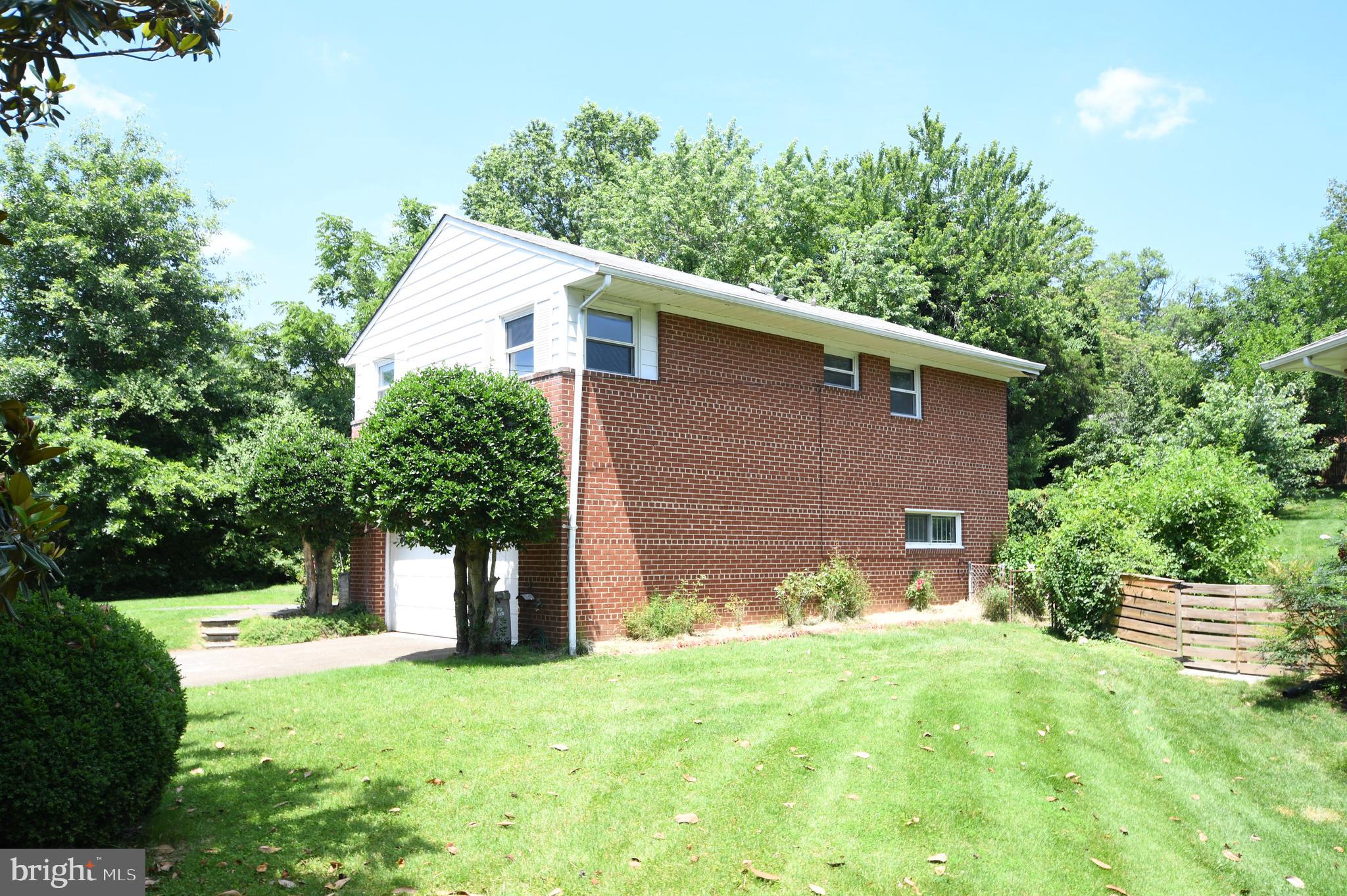 GLENVIEW - Residential
