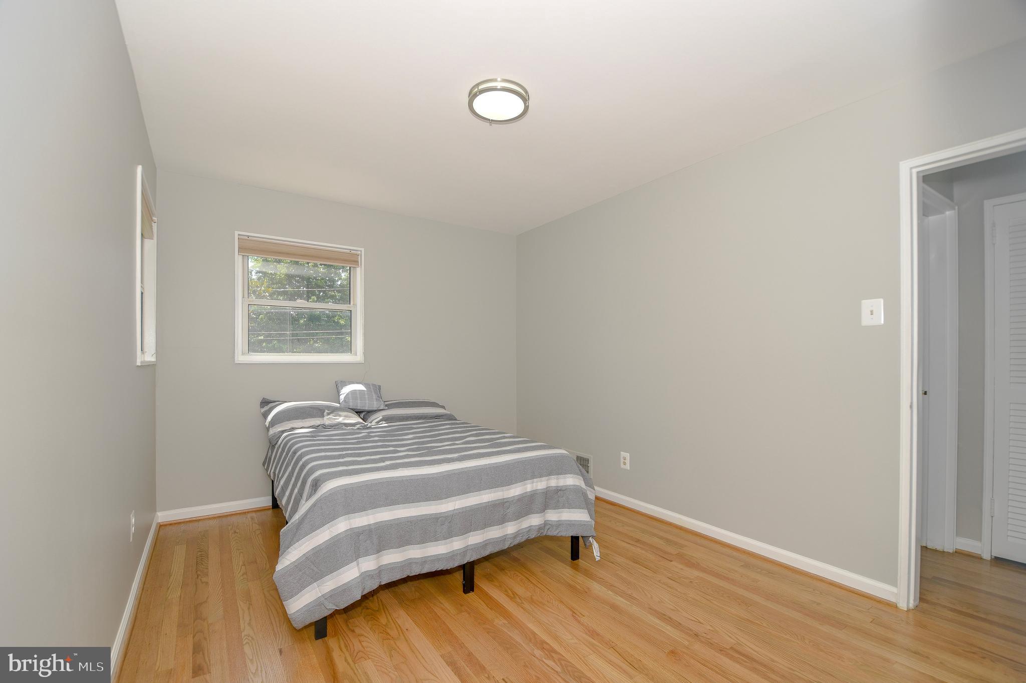 GLENVIEW - Residential