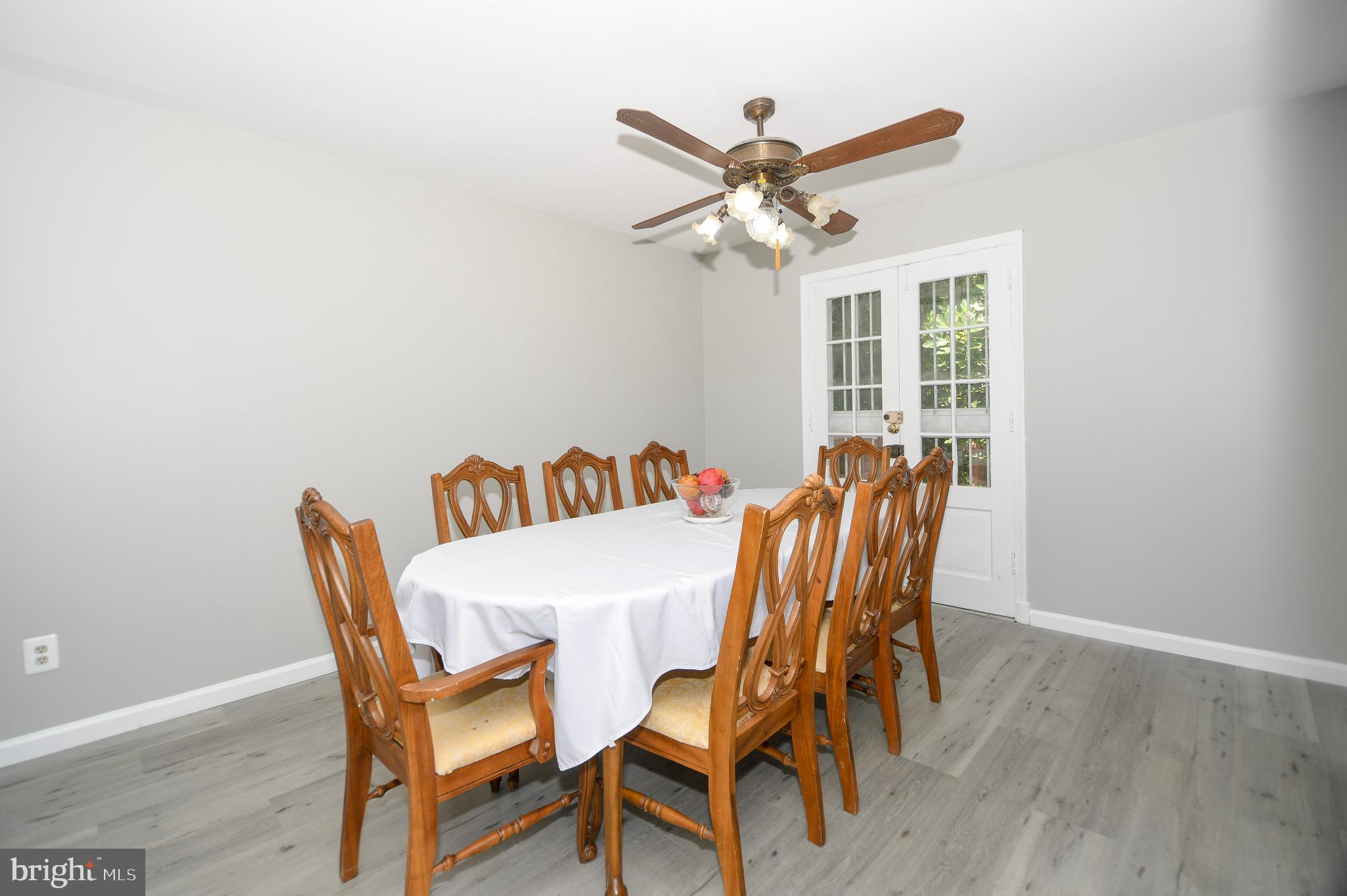 GLENVIEW - Residential