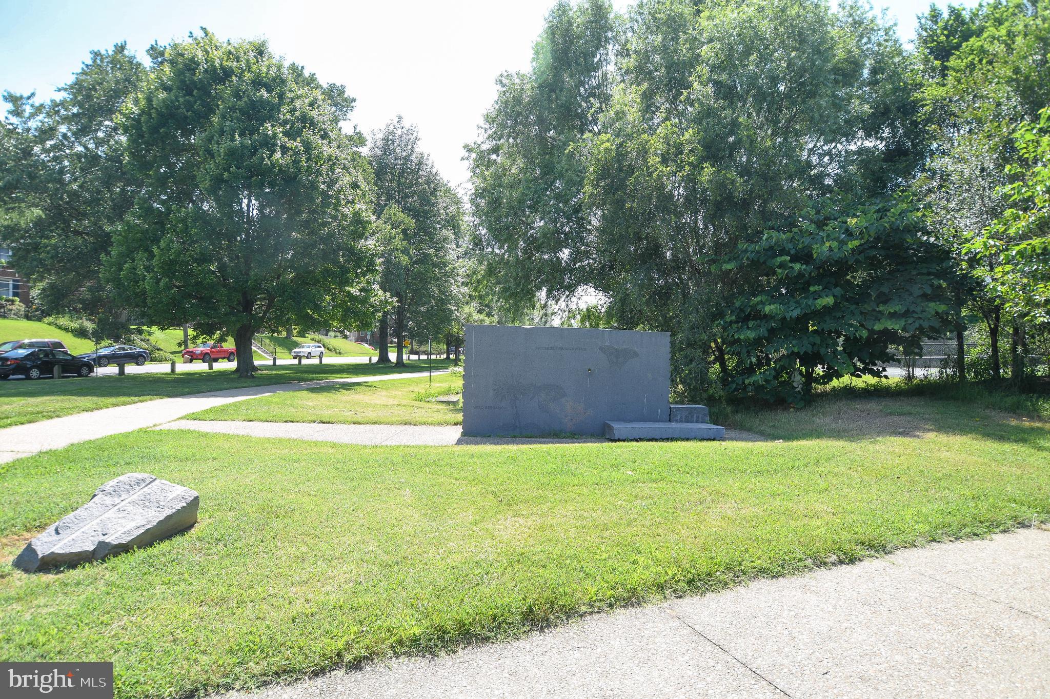 GLENVIEW - Residential