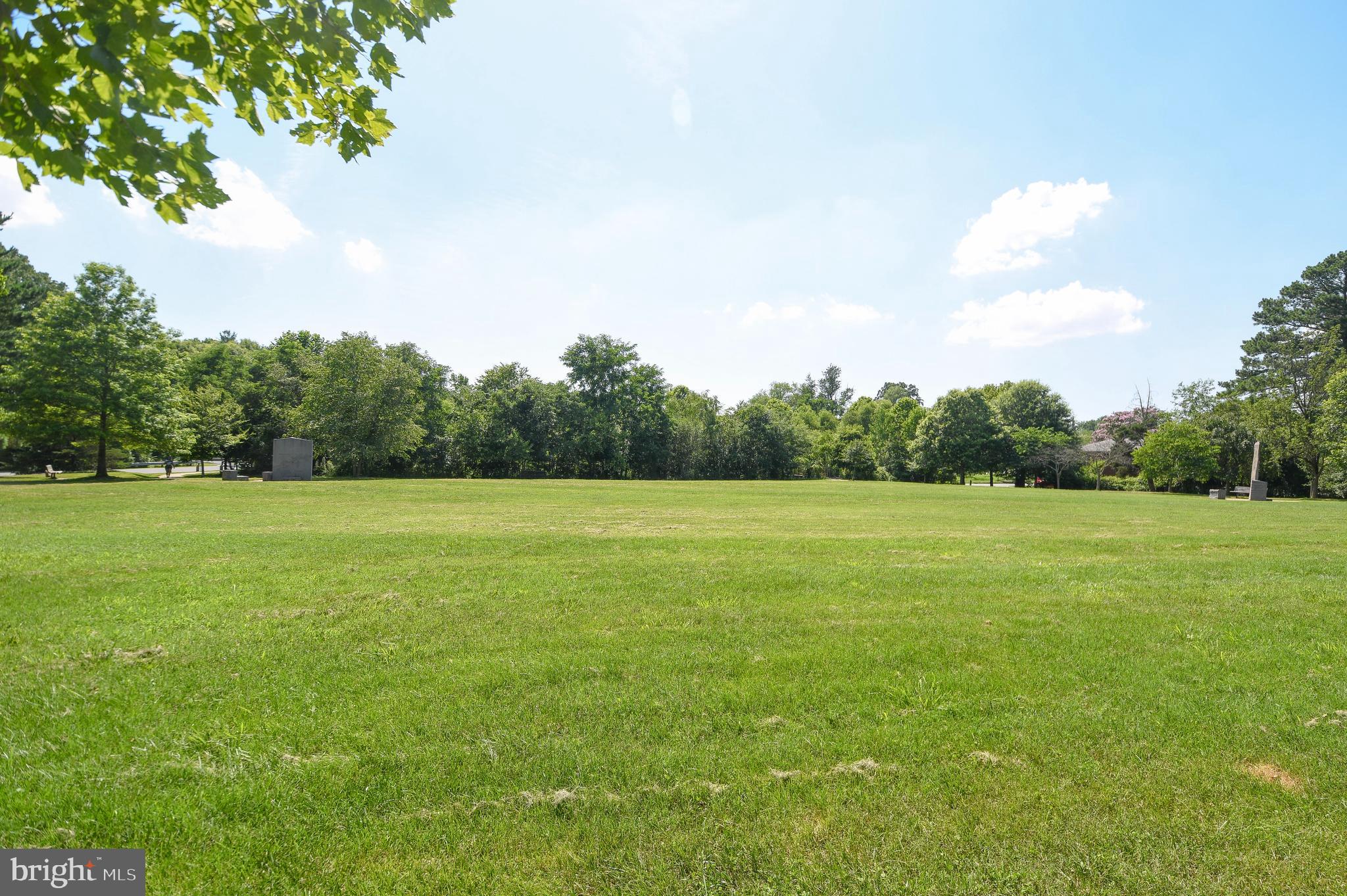 GLENVIEW - Residential