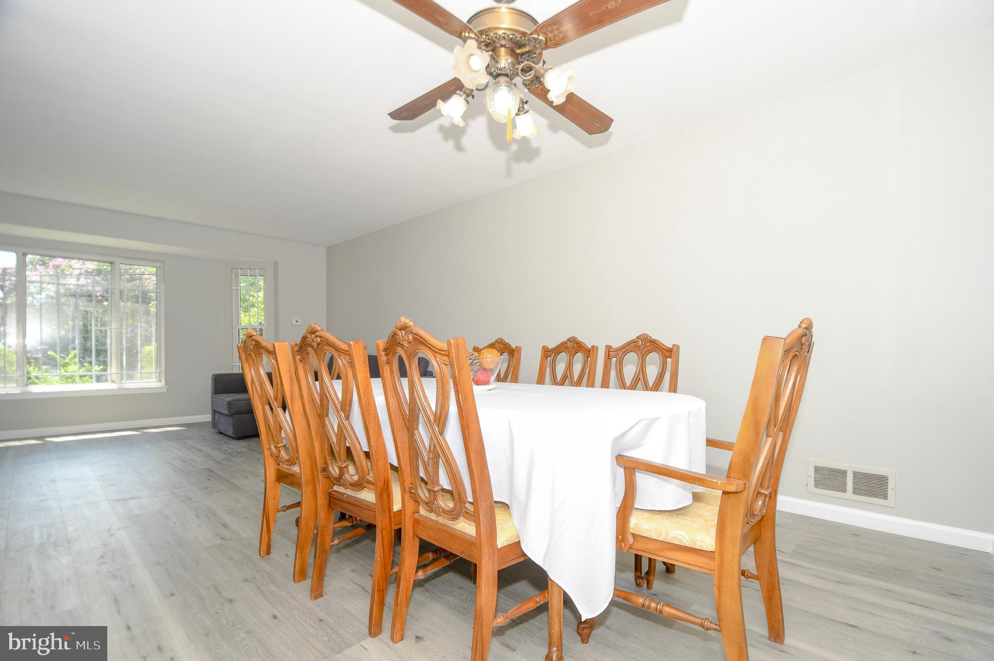 GLENVIEW - Residential