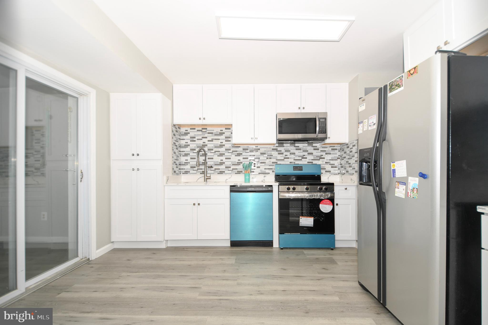 GLENVIEW - Residential