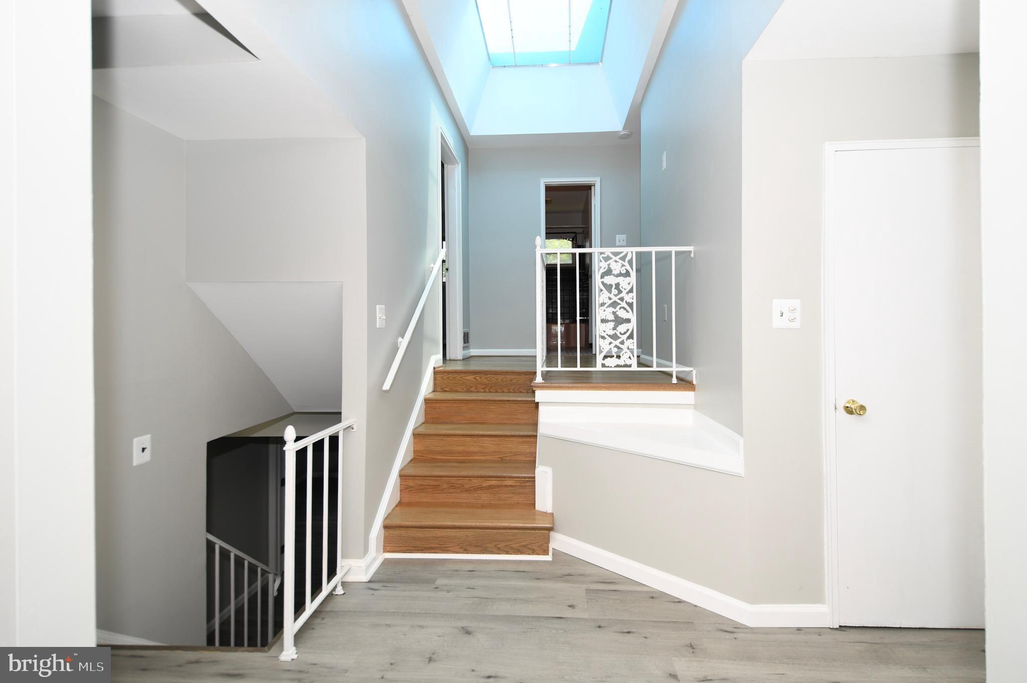 GLENVIEW - Residential