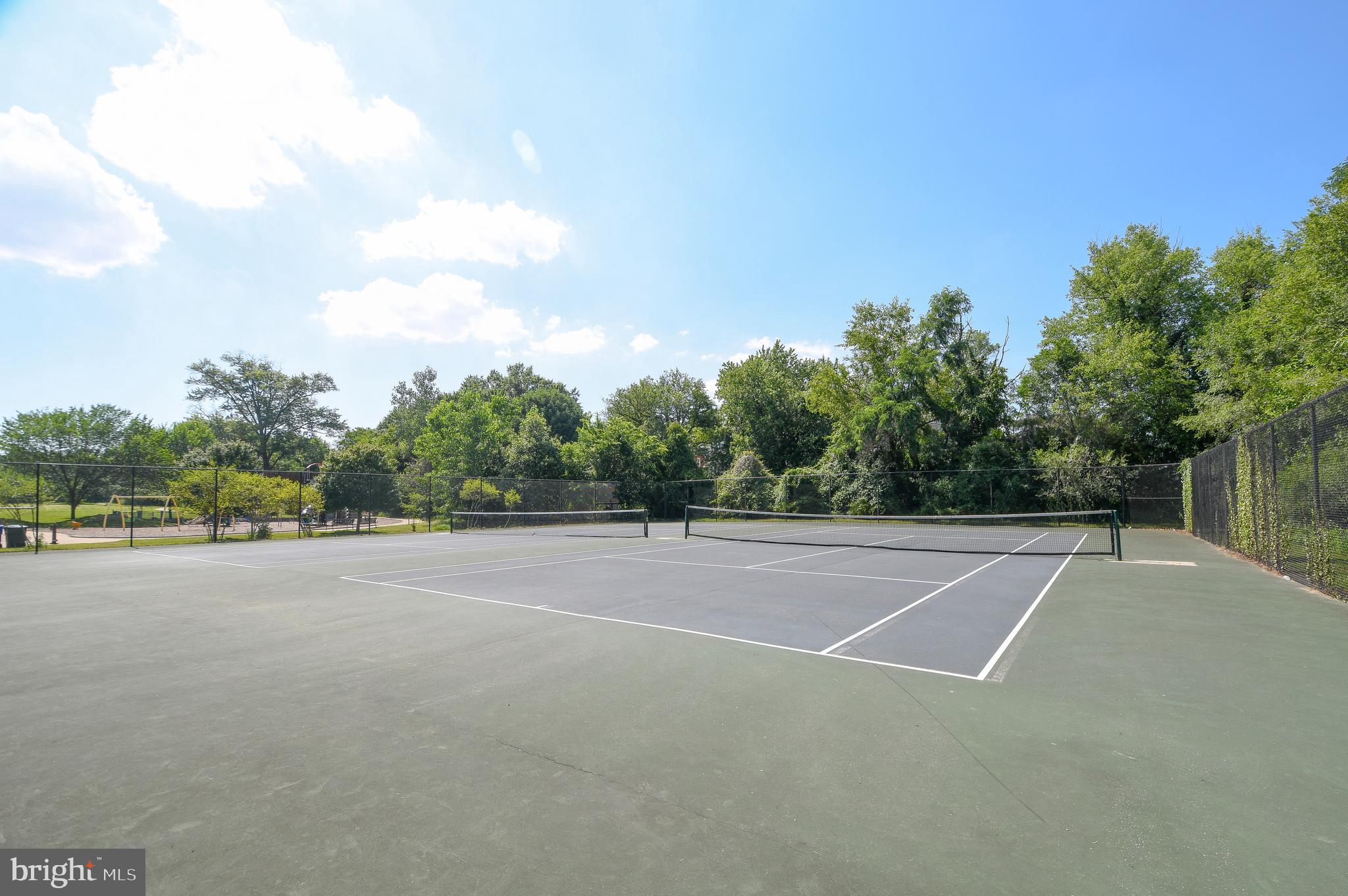 GLENVIEW - Residential