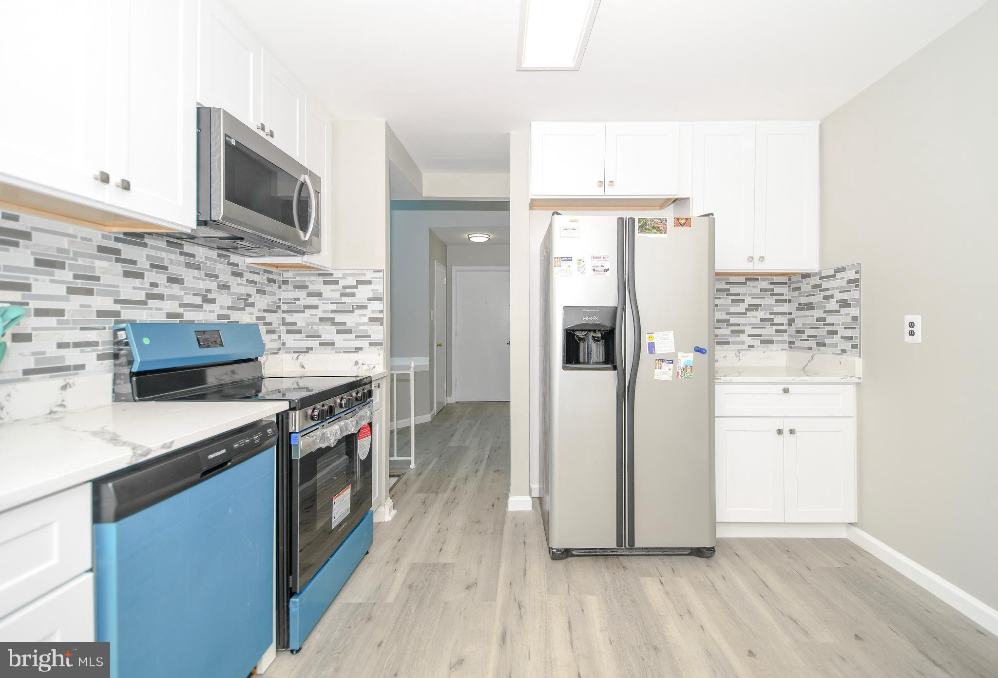 GLENVIEW - Residential