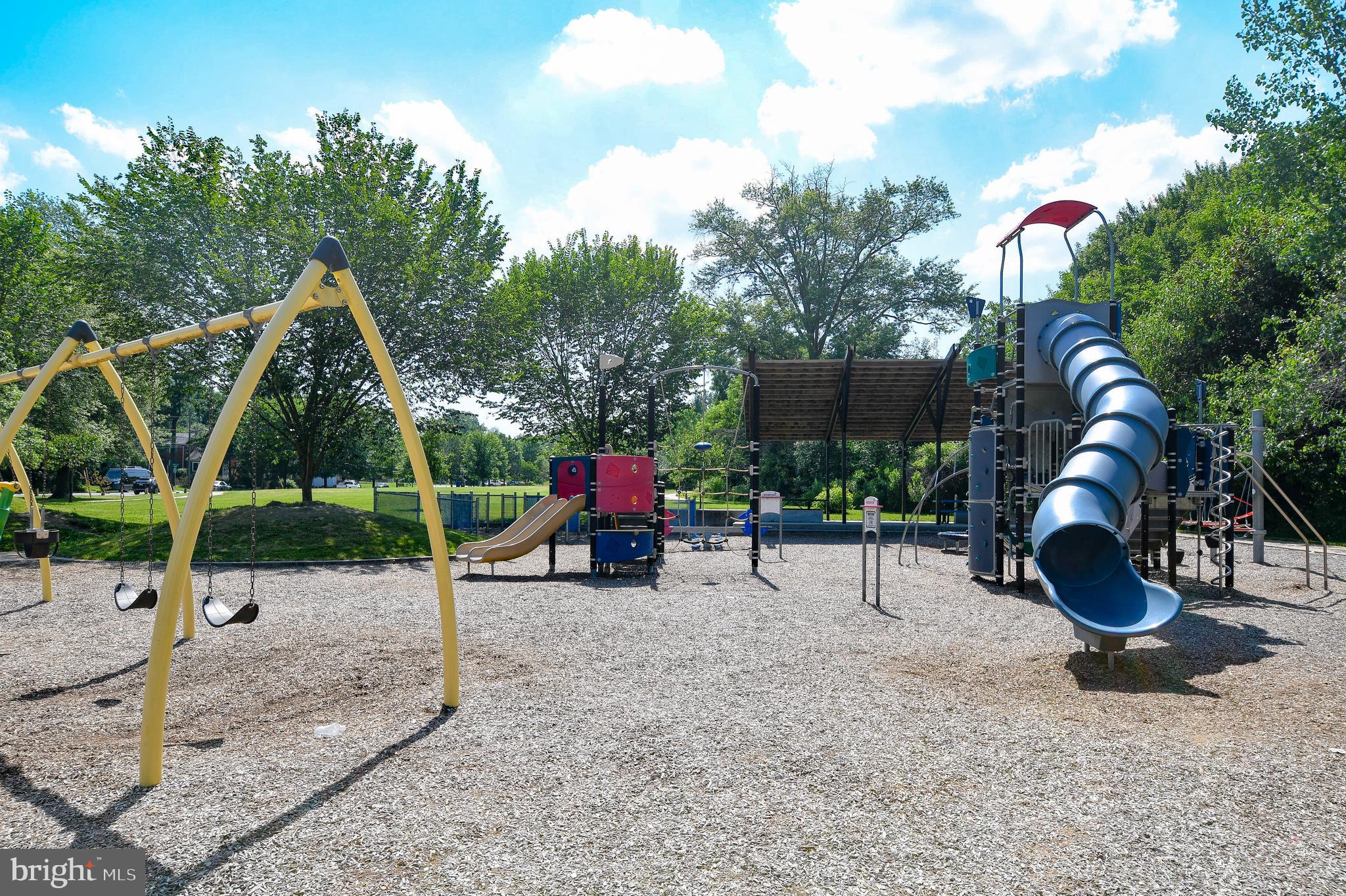 GLENVIEW - Residential