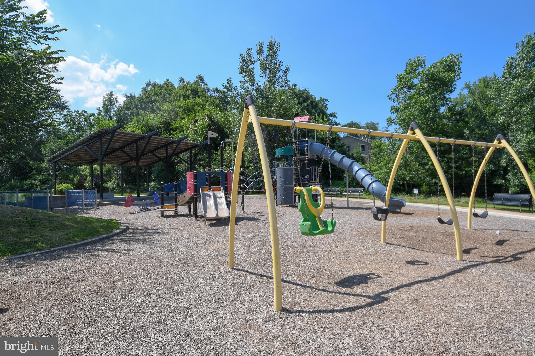 GLENVIEW - Residential