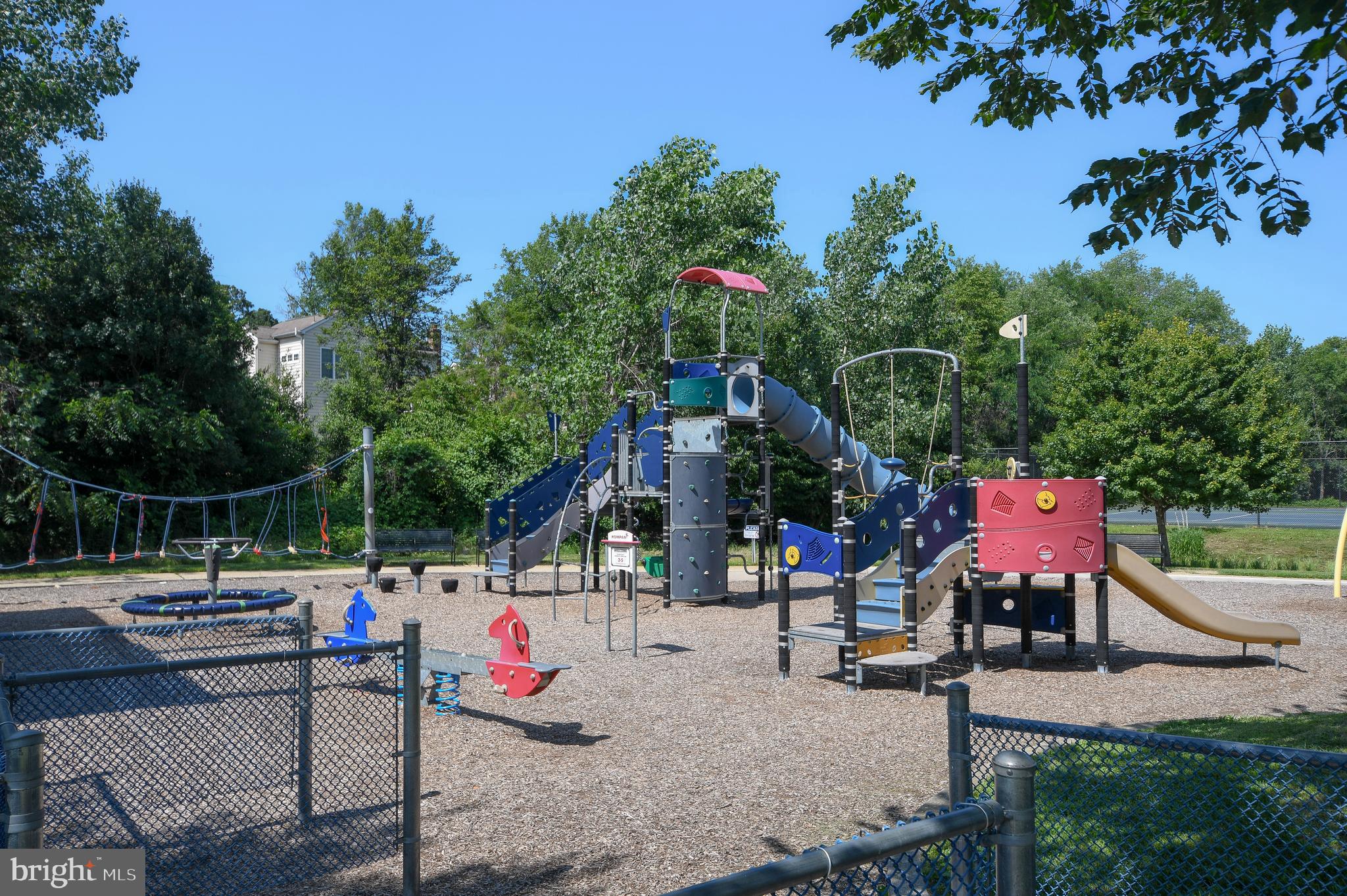 GLENVIEW - Residential
