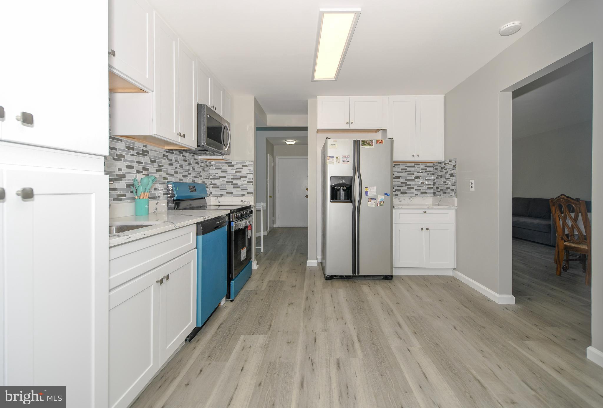 GLENVIEW - Residential