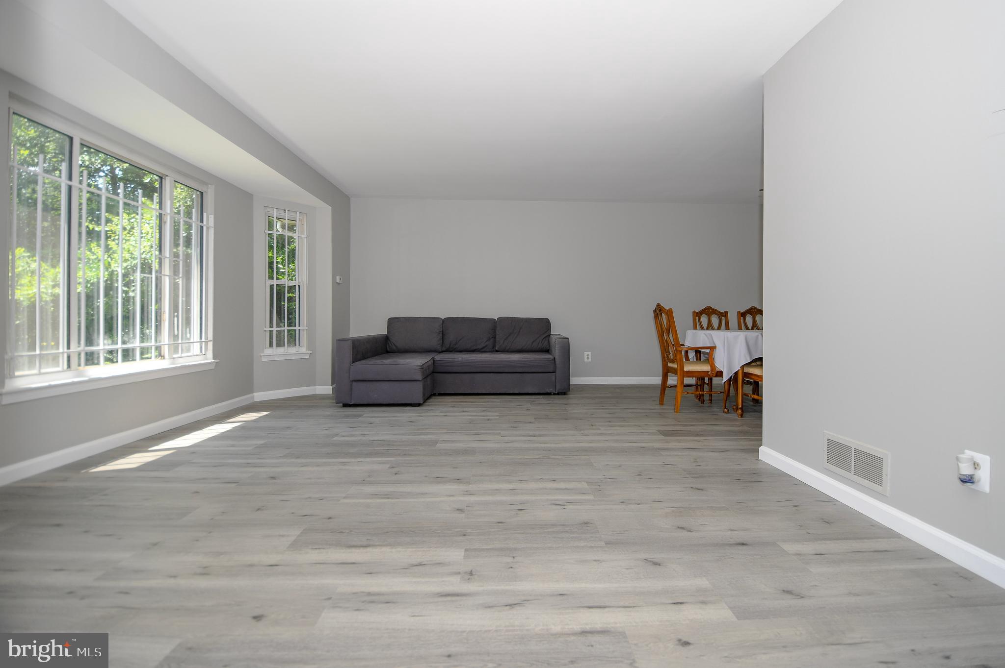 GLENVIEW - Residential