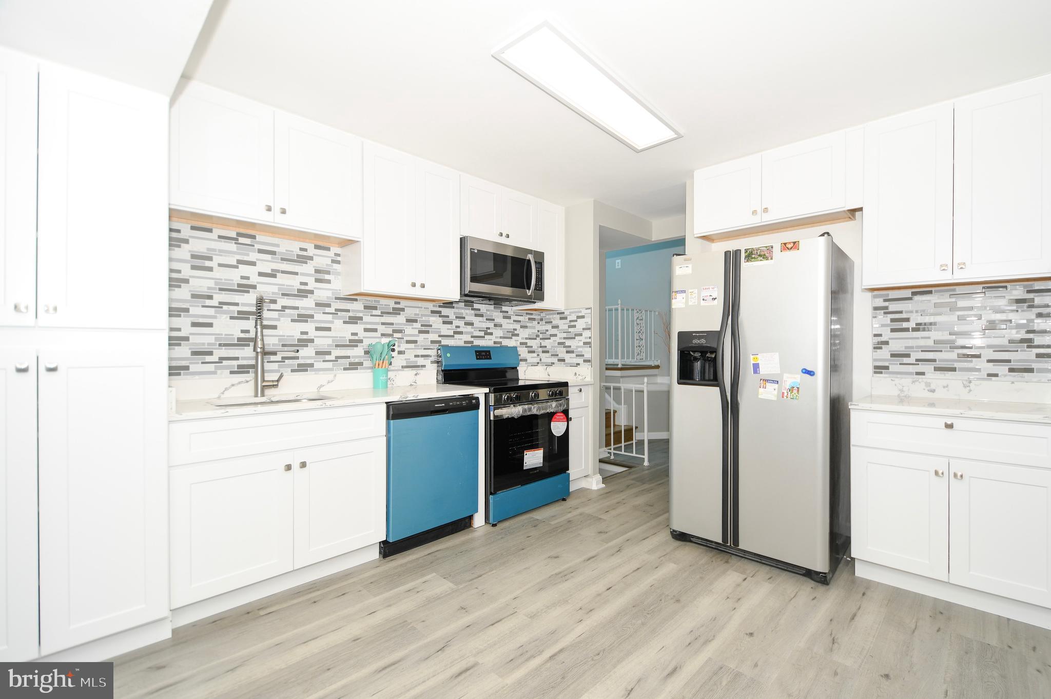 GLENVIEW - Residential
