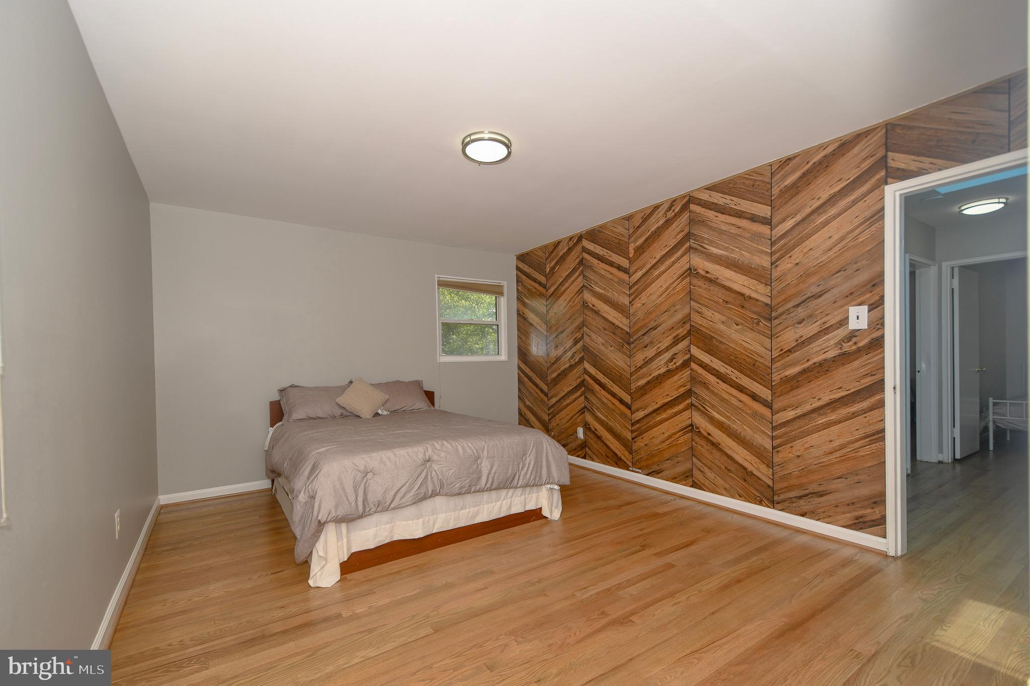 GLENVIEW - Residential