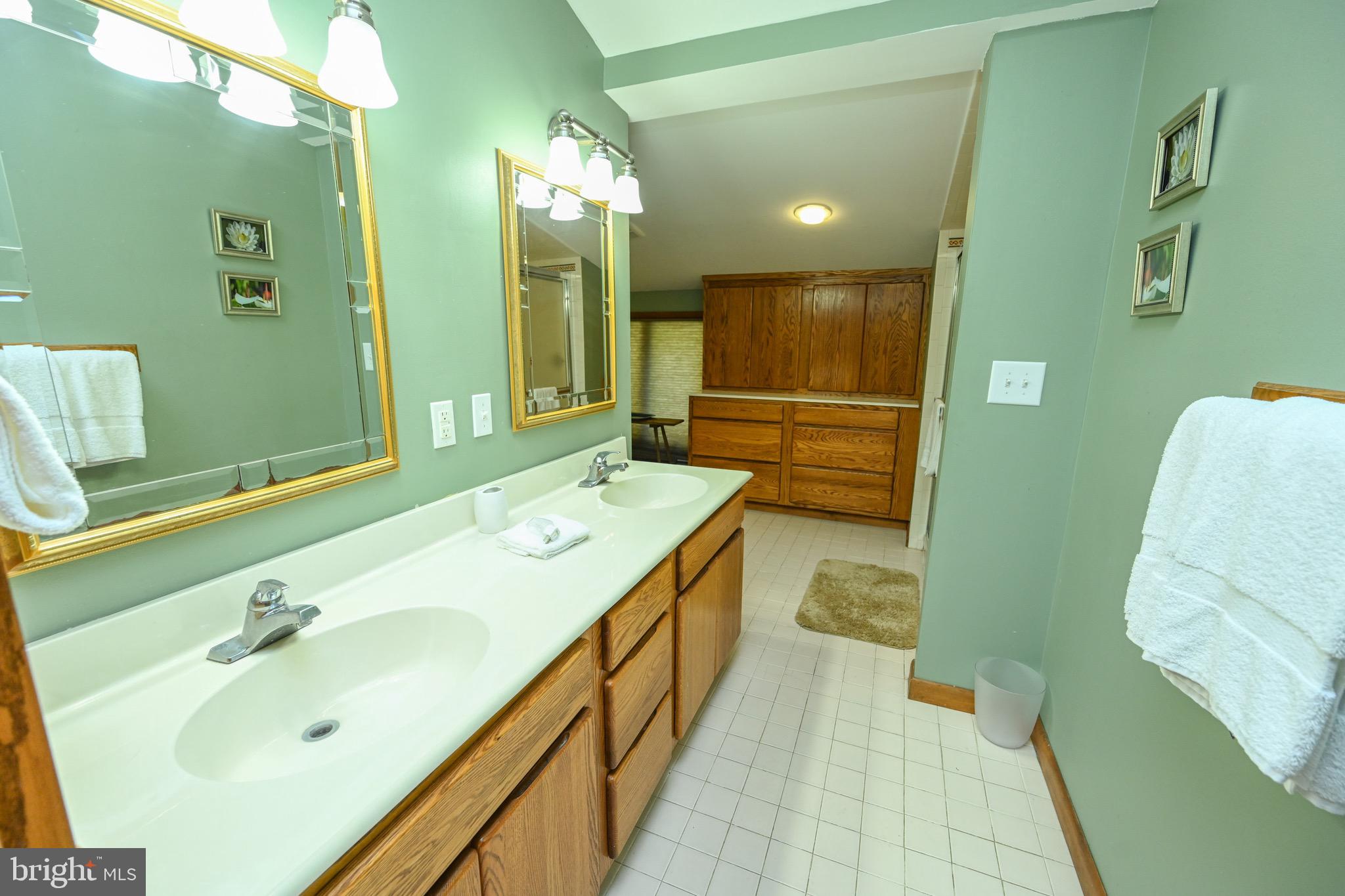 MC HENRY - Residential