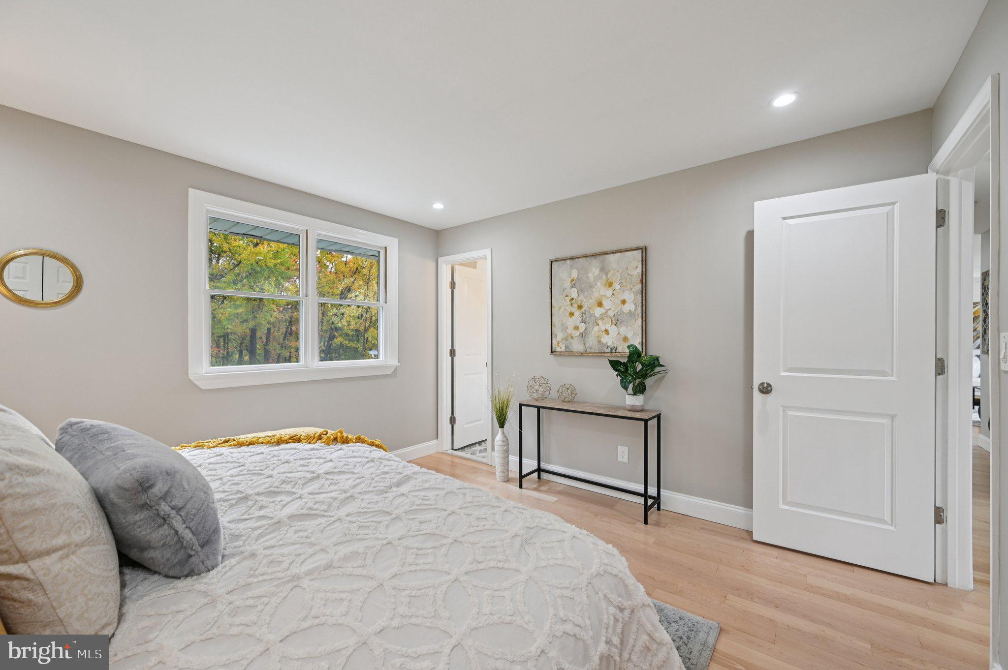 CAMELOT - Residential