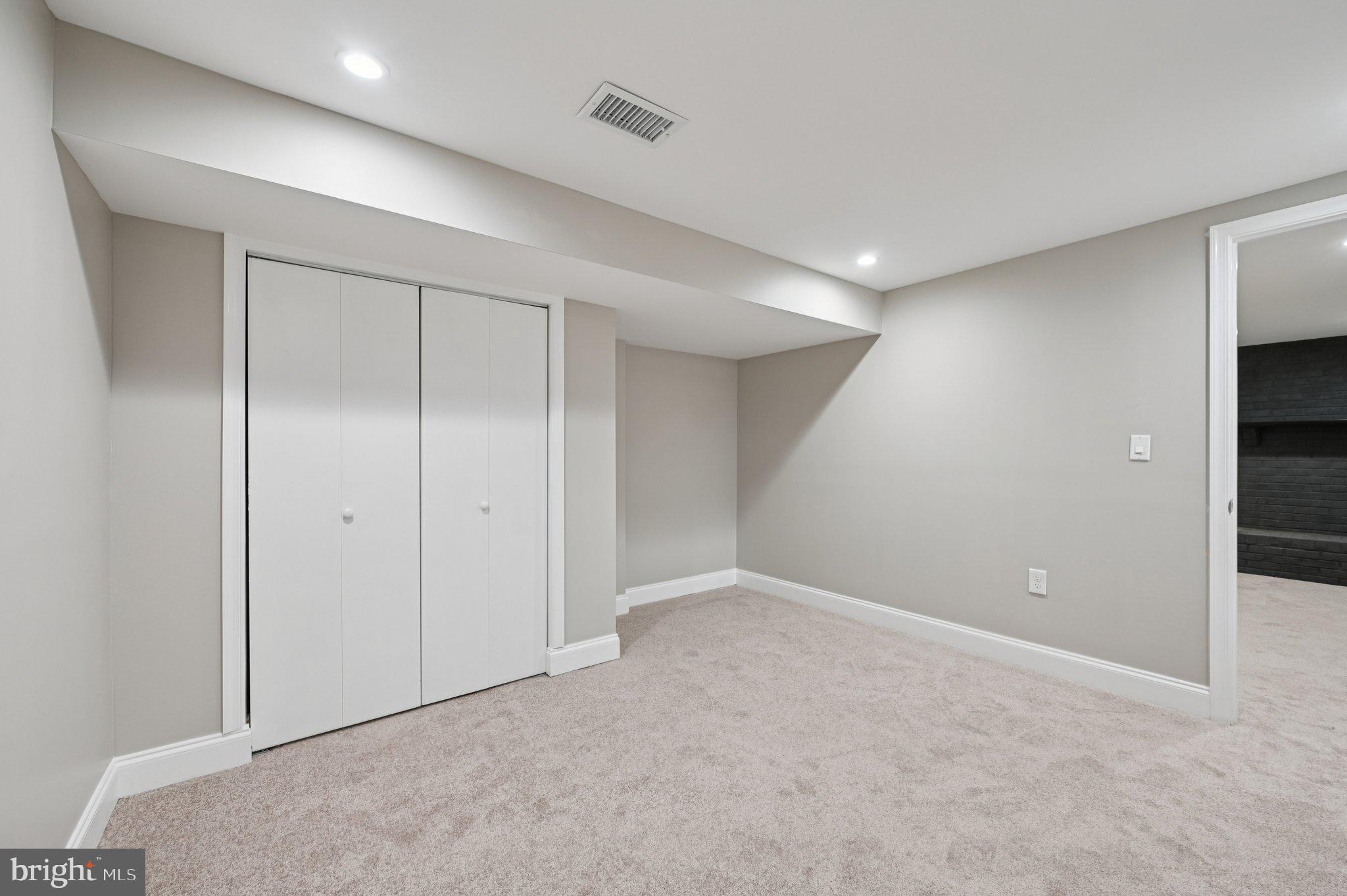 CAMELOT - Residential