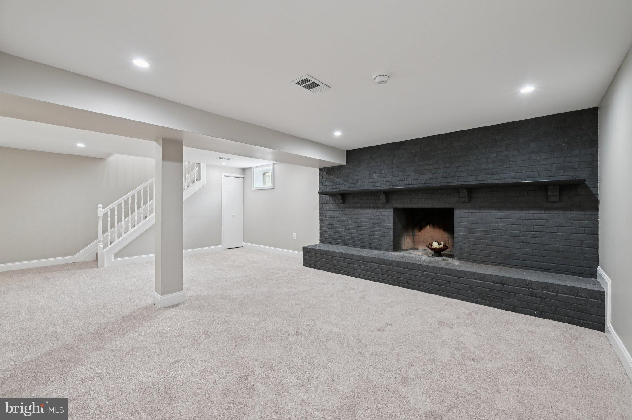 CAMELOT - Residential