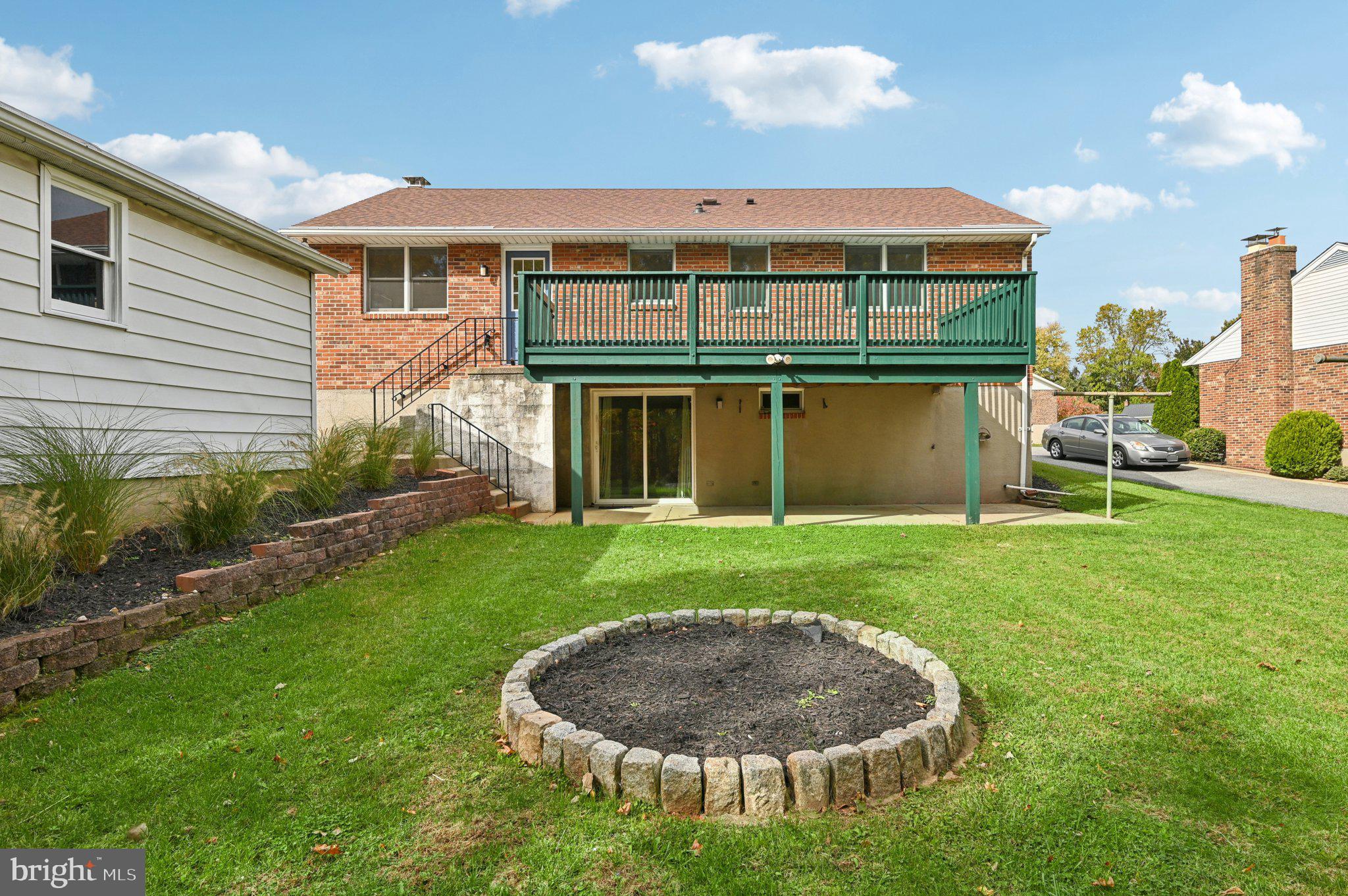 CAMELOT - Residential