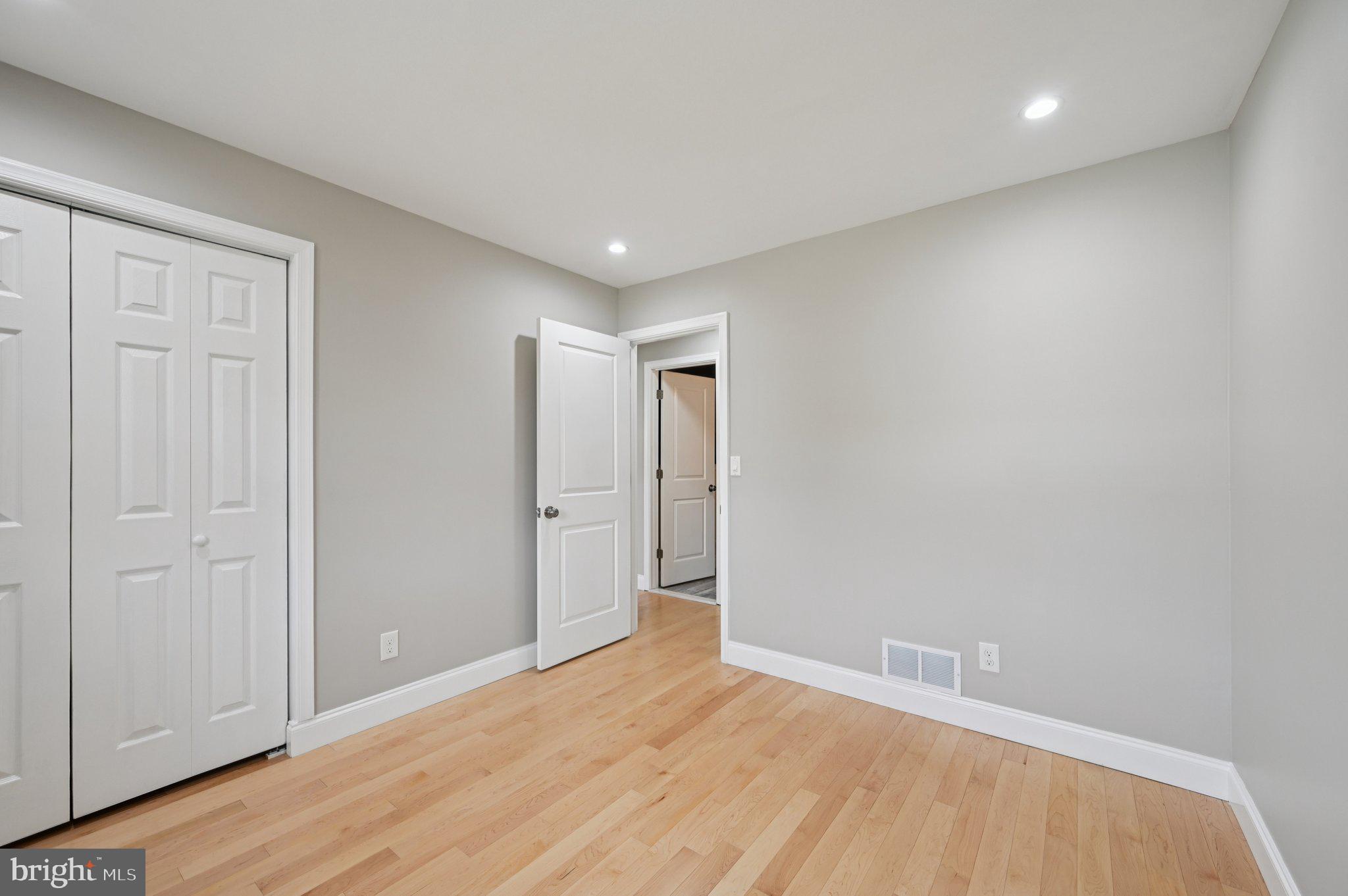 CAMELOT - Residential