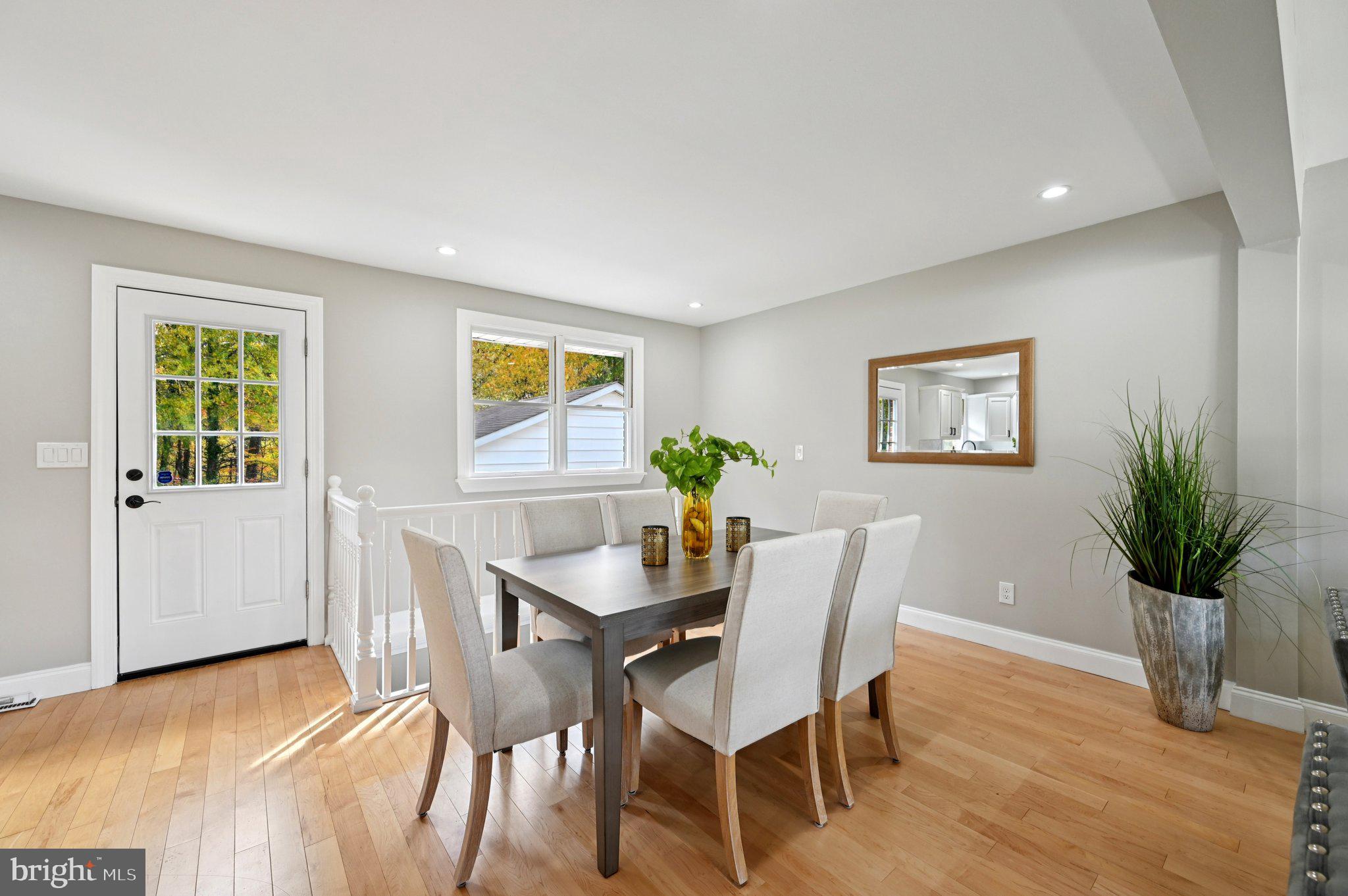 CAMELOT - Residential