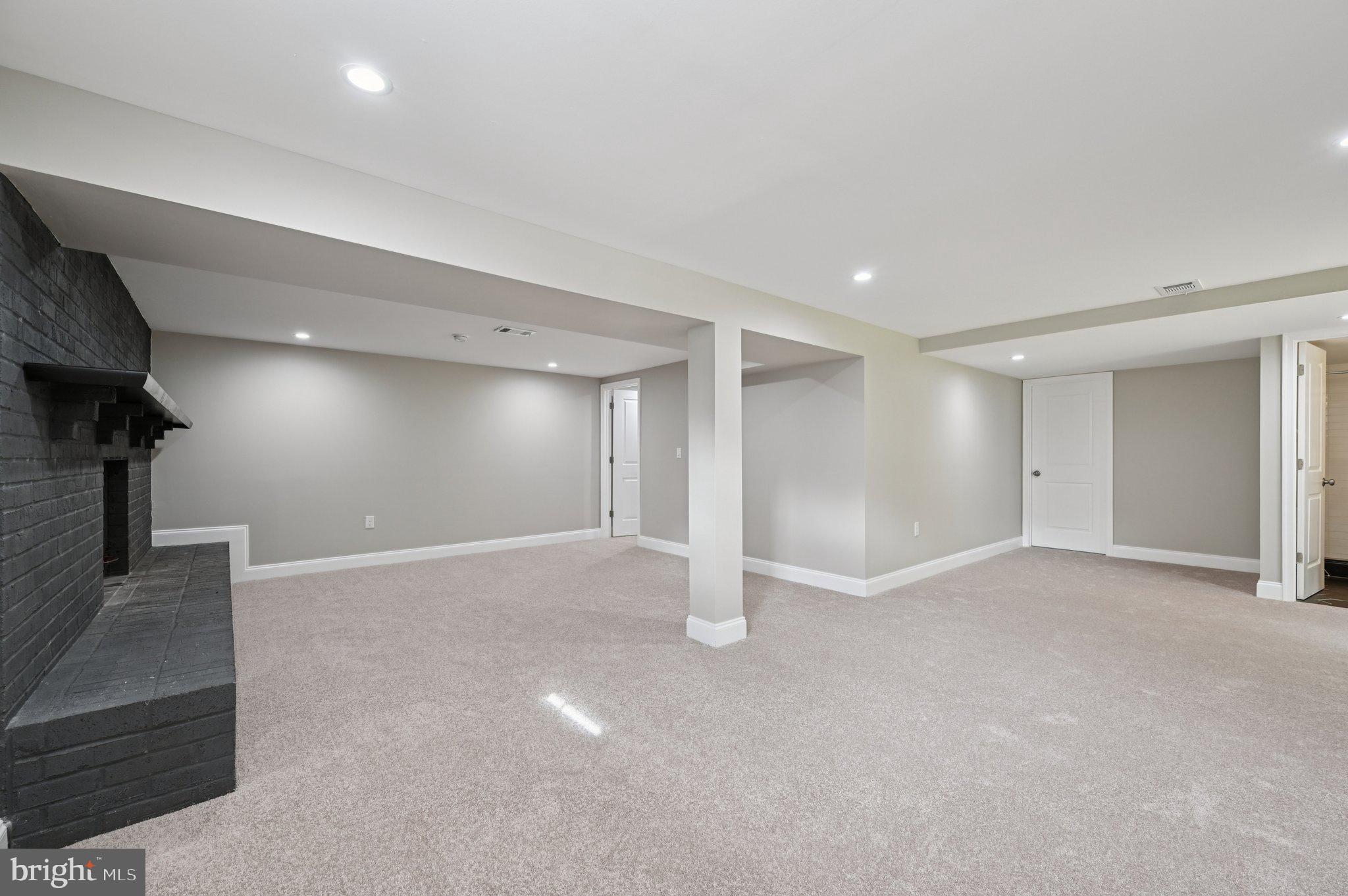 CAMELOT - Residential