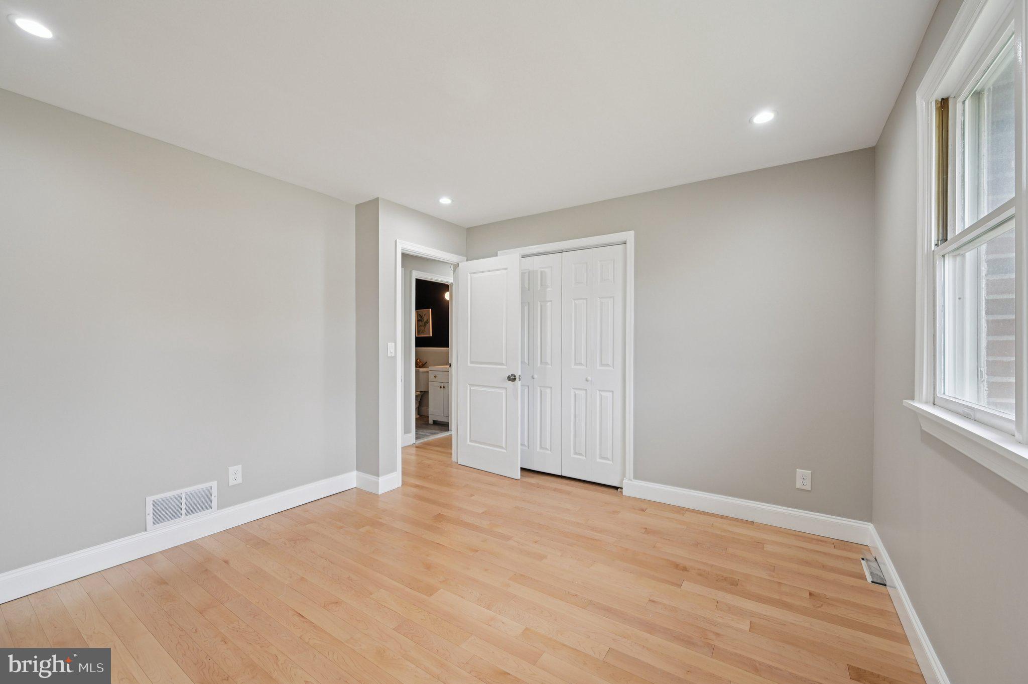 CAMELOT - Residential