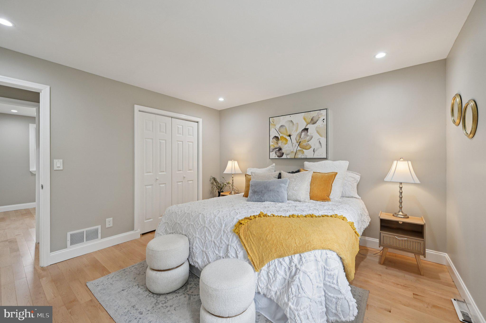 CAMELOT - Residential