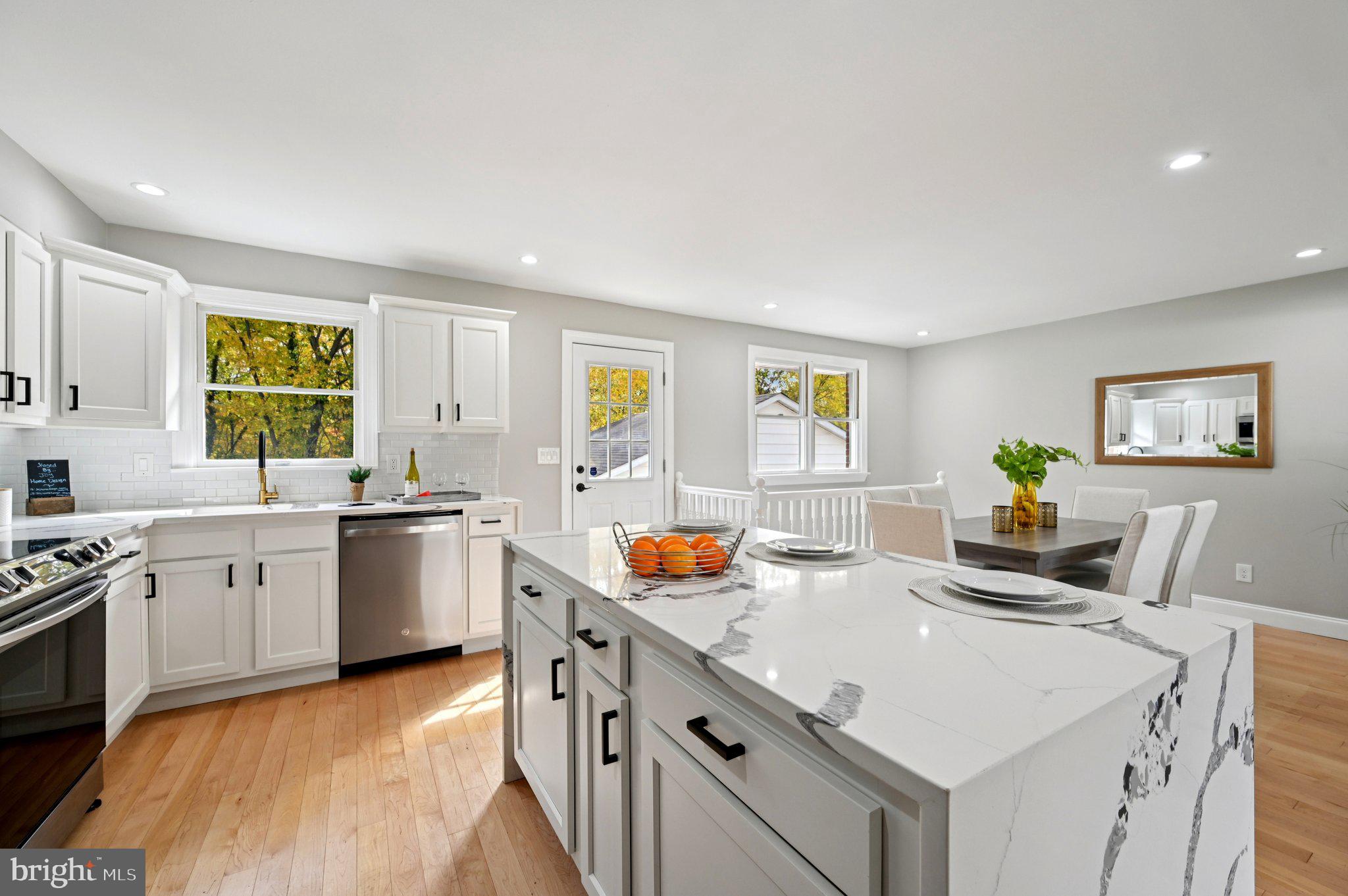 CAMELOT - Residential