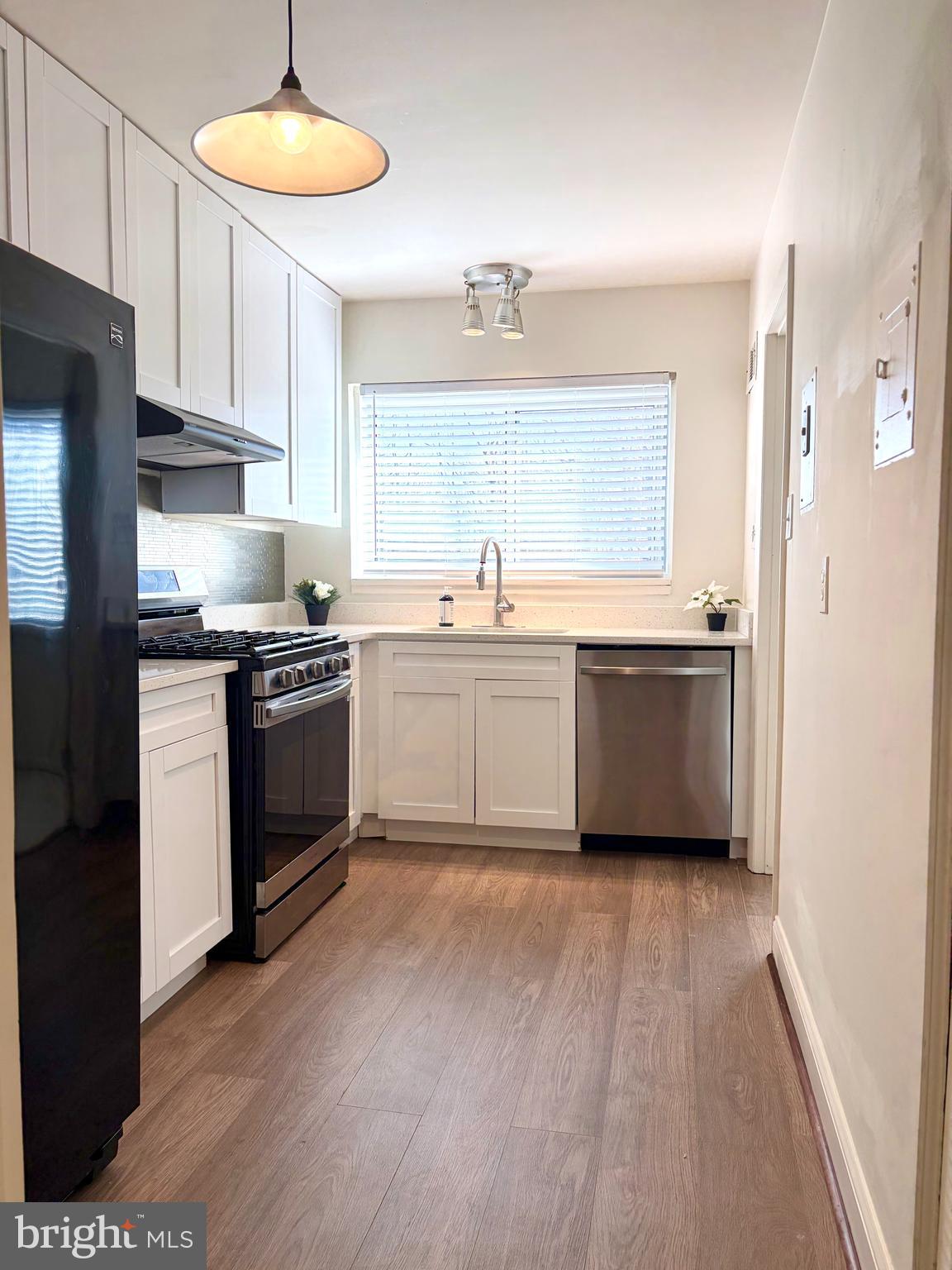 PARKSIDE CONDOMINIUMS - Residential