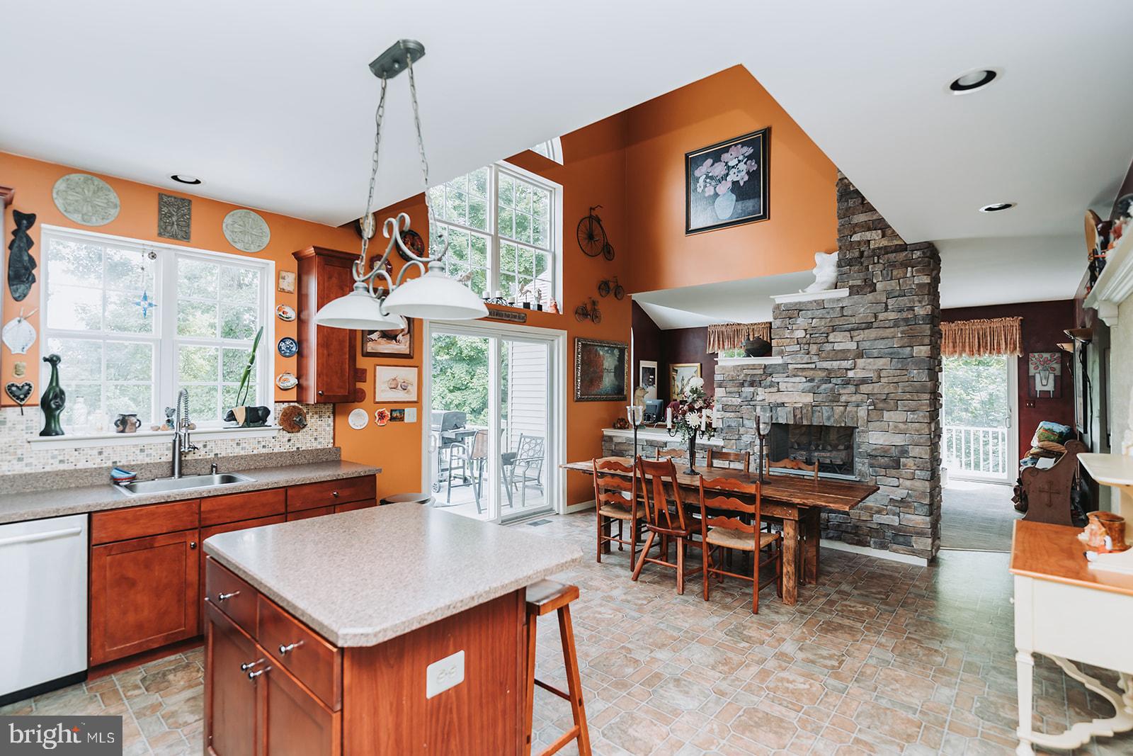 BELLA VISTA - Residential