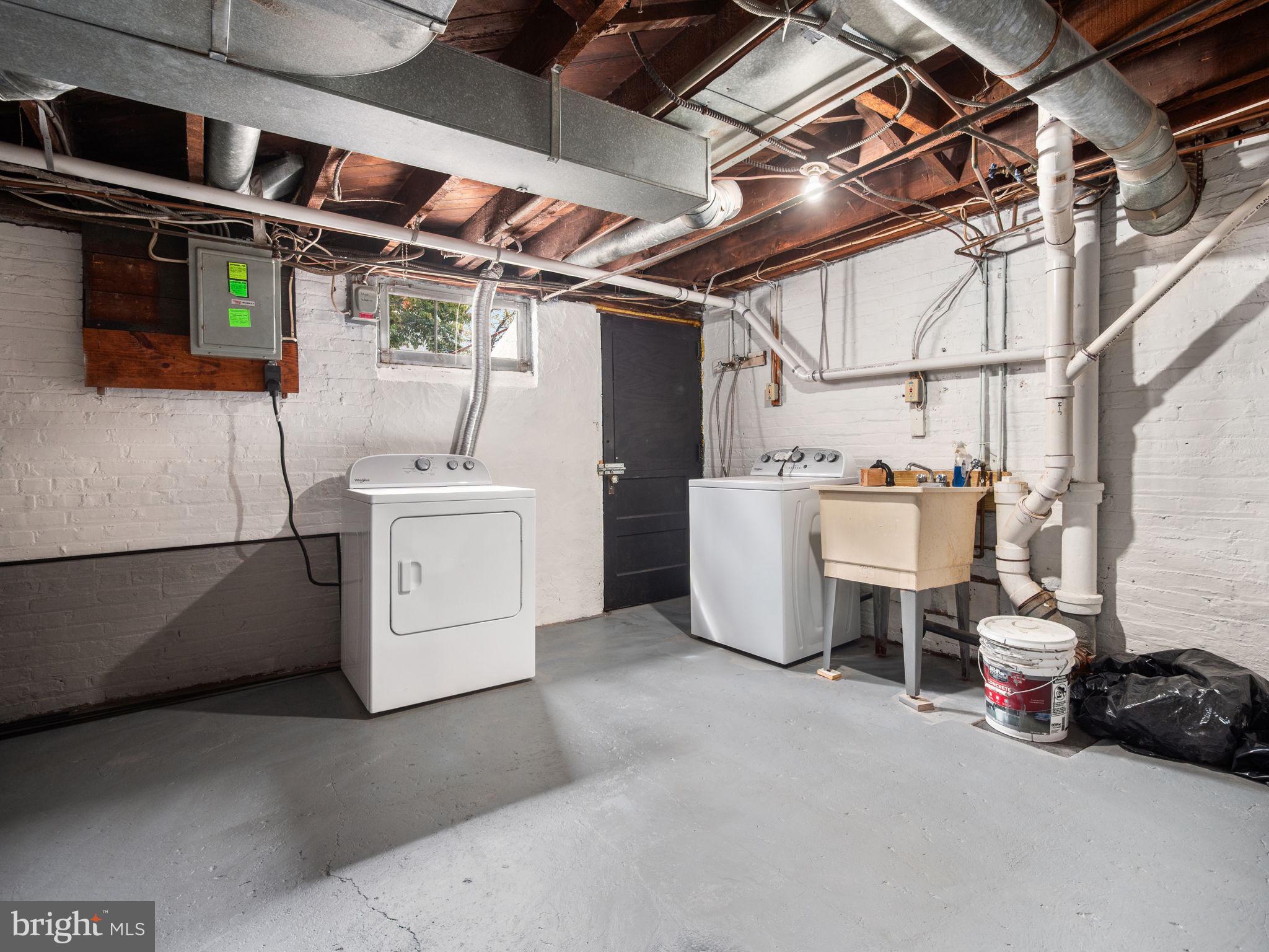 HARRIMAN - Residential Lease