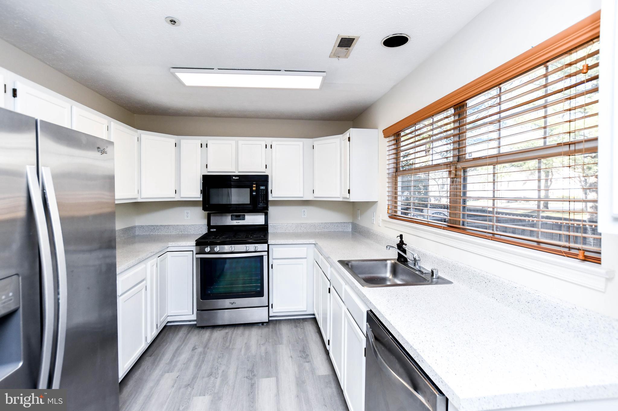 HIGHBRIDGE PLAT 16 - Residential Lease