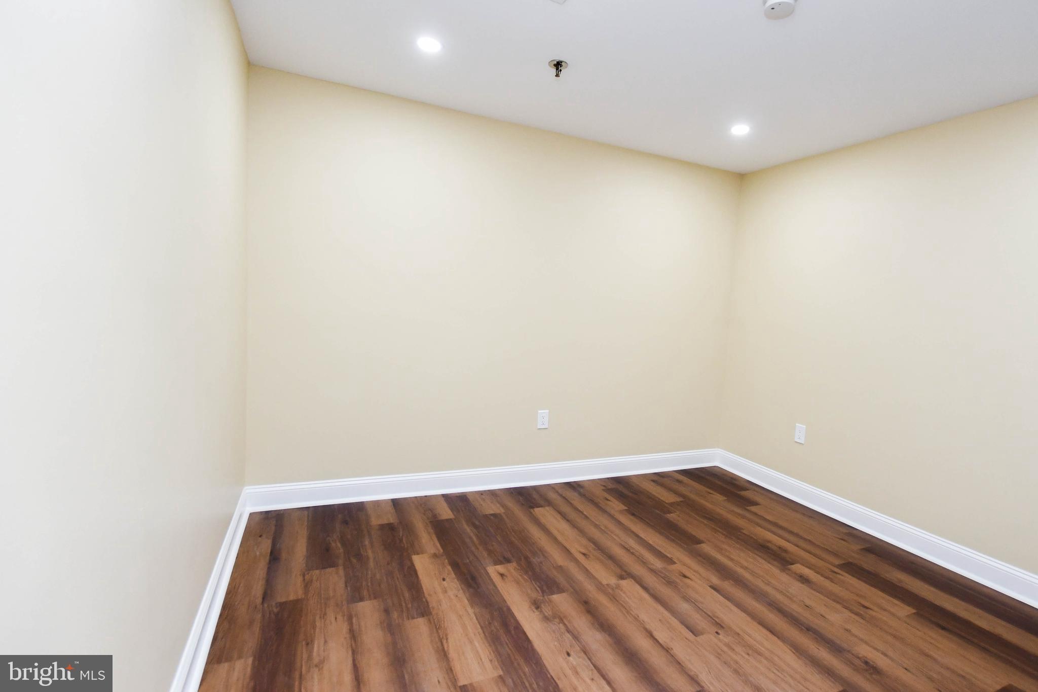 HIGHBRIDGE PLAT 16 - Residential Lease