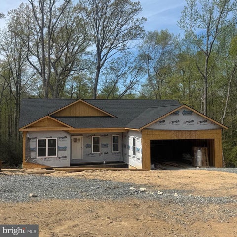 Homes For Sale - 209 Federalist Way<br/> MONTROSS, VA 22520