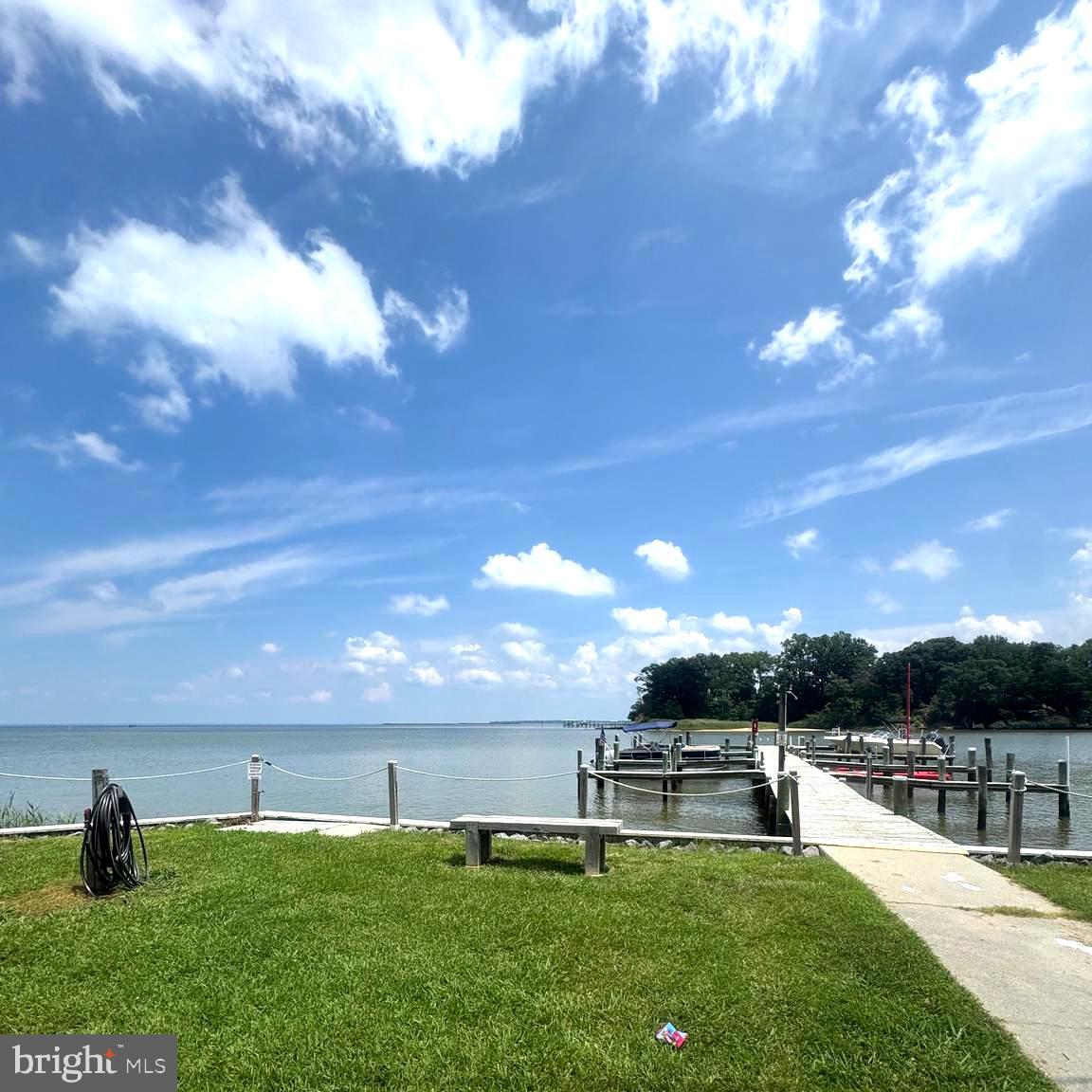 STRATFORD HARBOUR - Residential