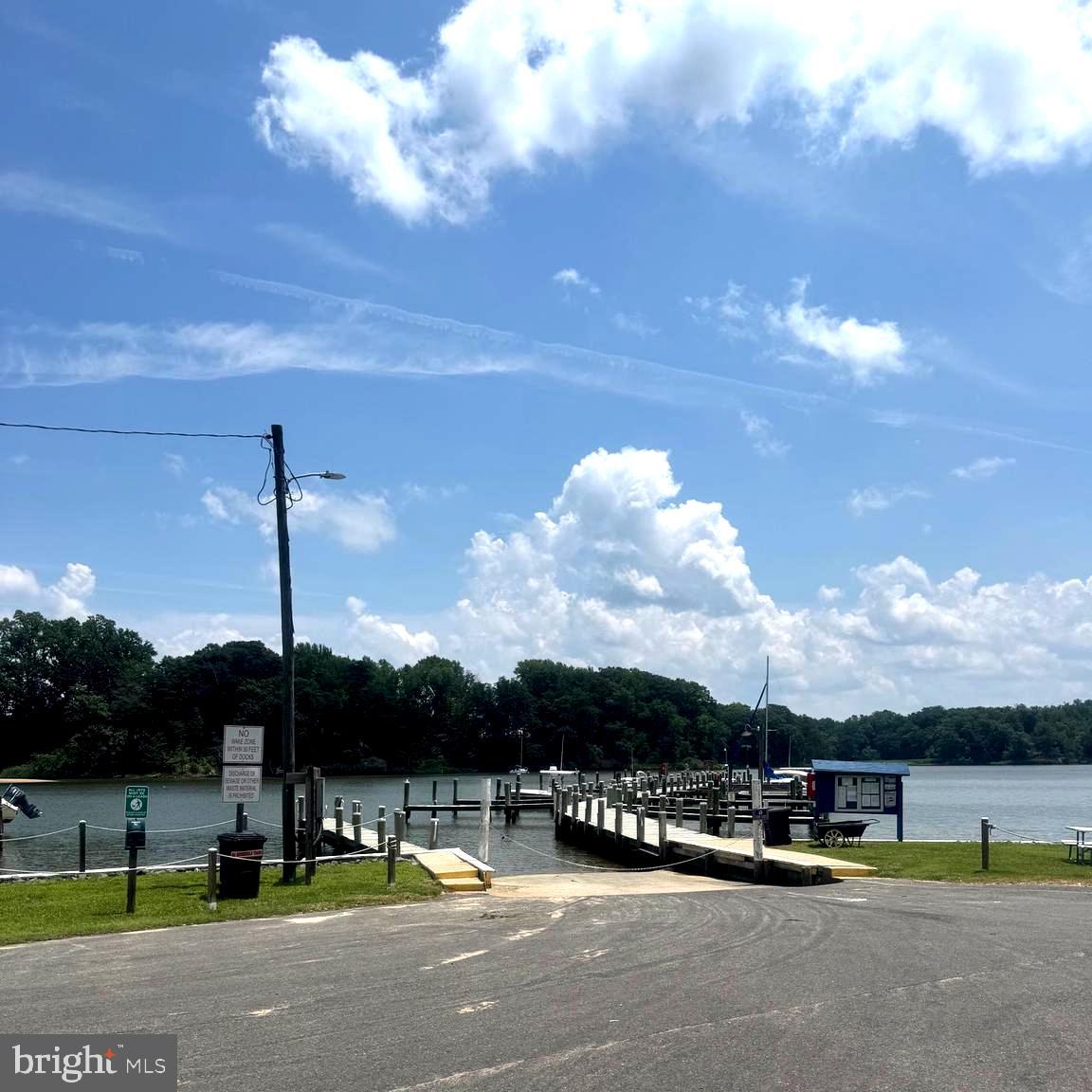STRATFORD HARBOUR - Residential