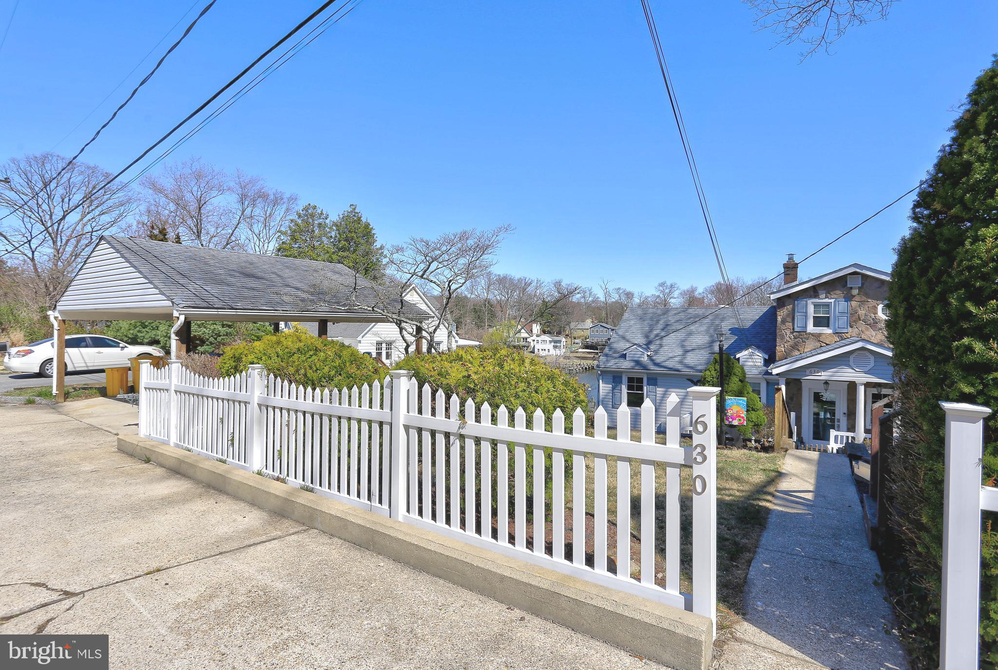 LAUREL ACRES - Residential