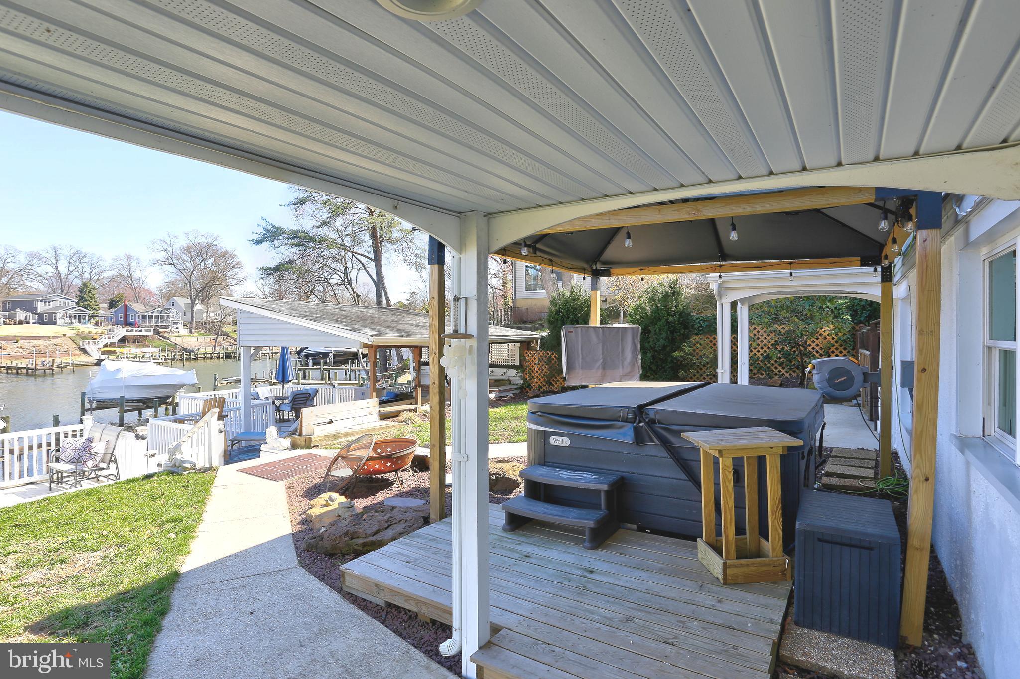 LAUREL ACRES - Residential