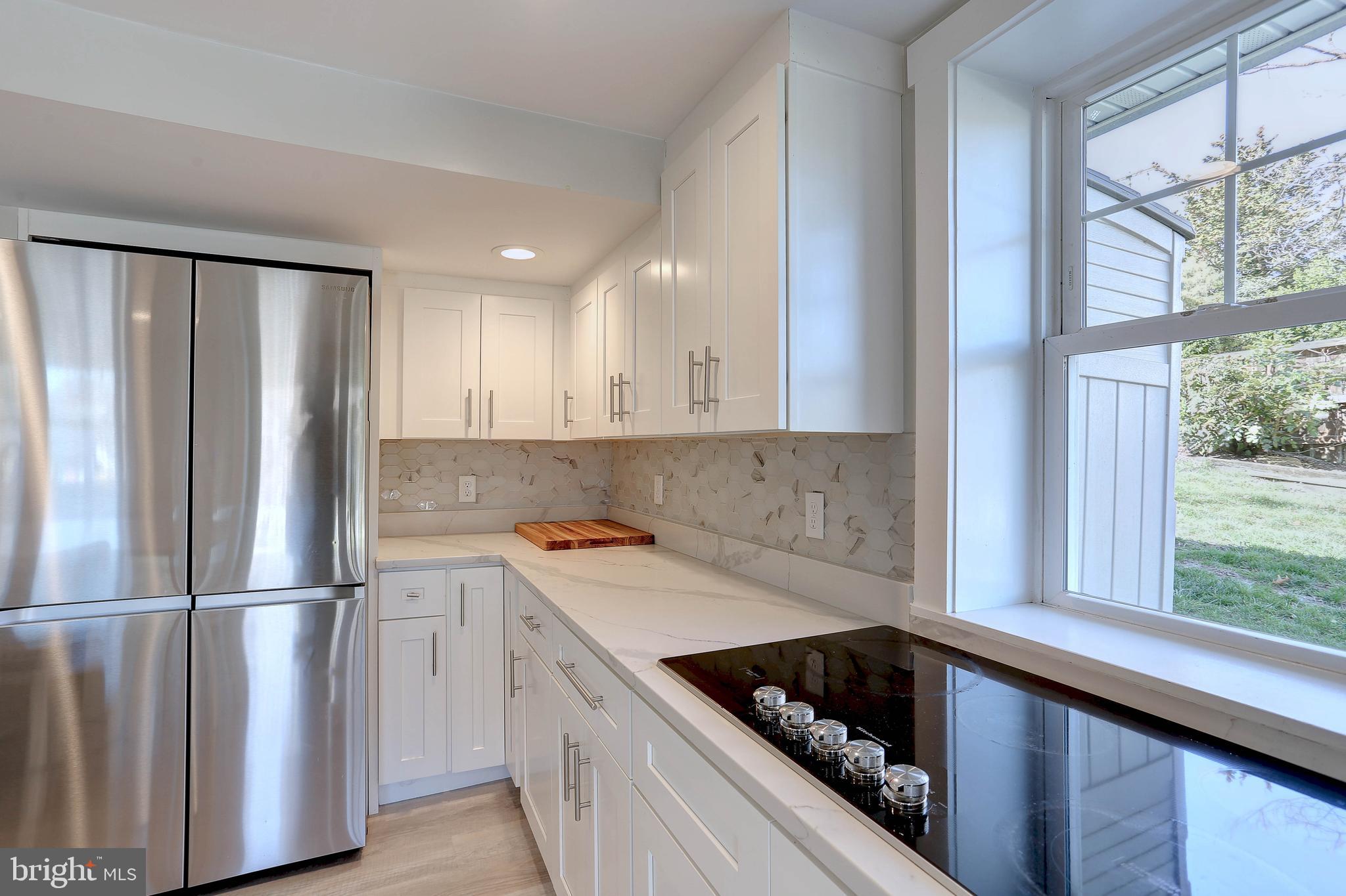 LAUREL ACRES - Residential