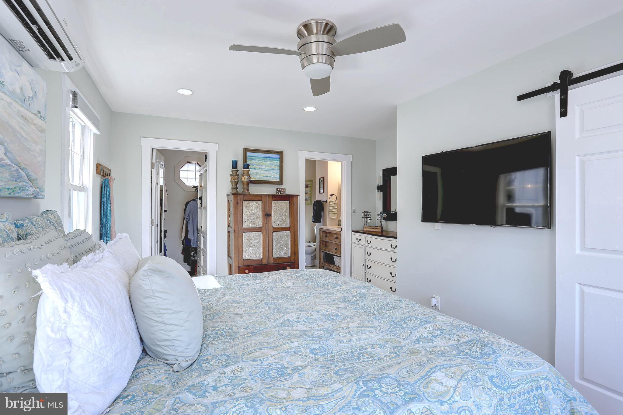 LAUREL ACRES - Residential